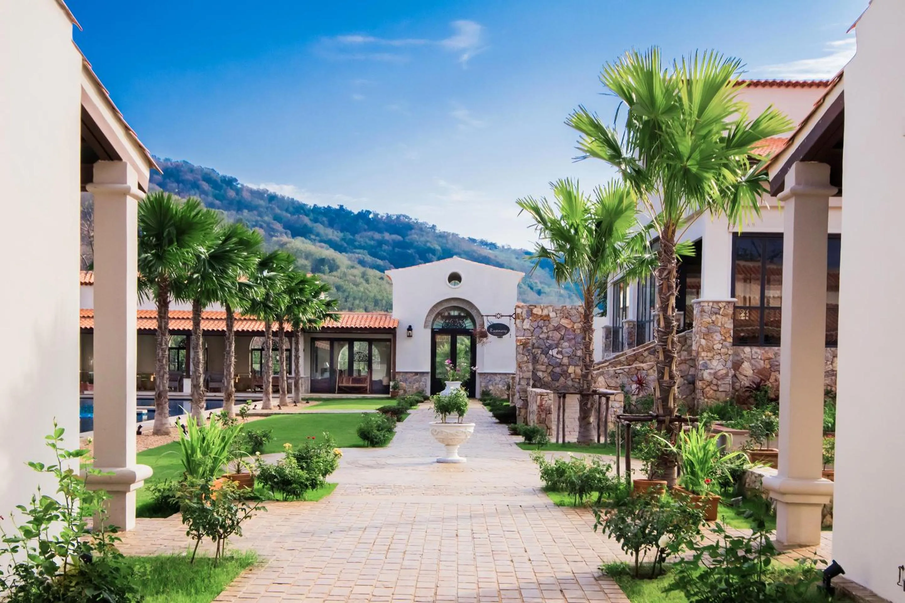 Lobby or reception in Mela Garden Retreat Cottage