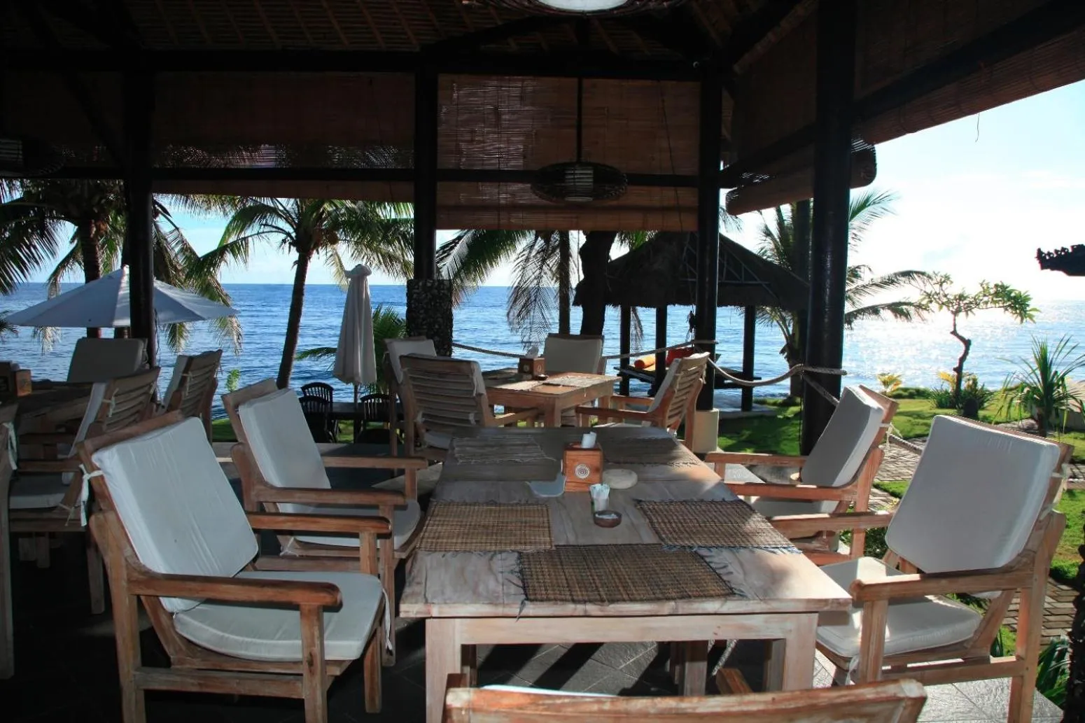 Restaurant/places to eat in Relax Bali Dive & SPA ocean front resort