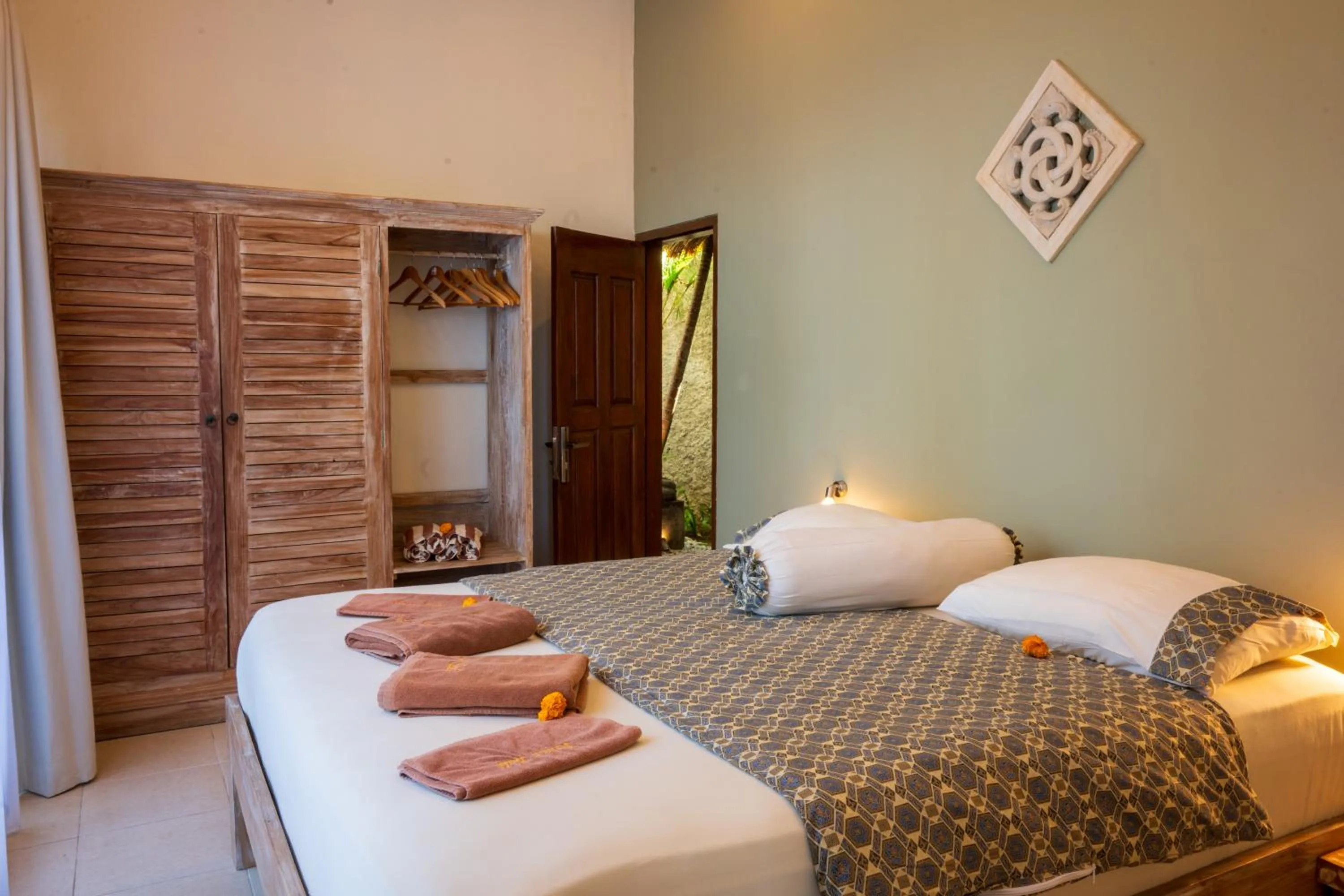Bedroom, Bed in Relax Bali Dive & SPA ocean front resort