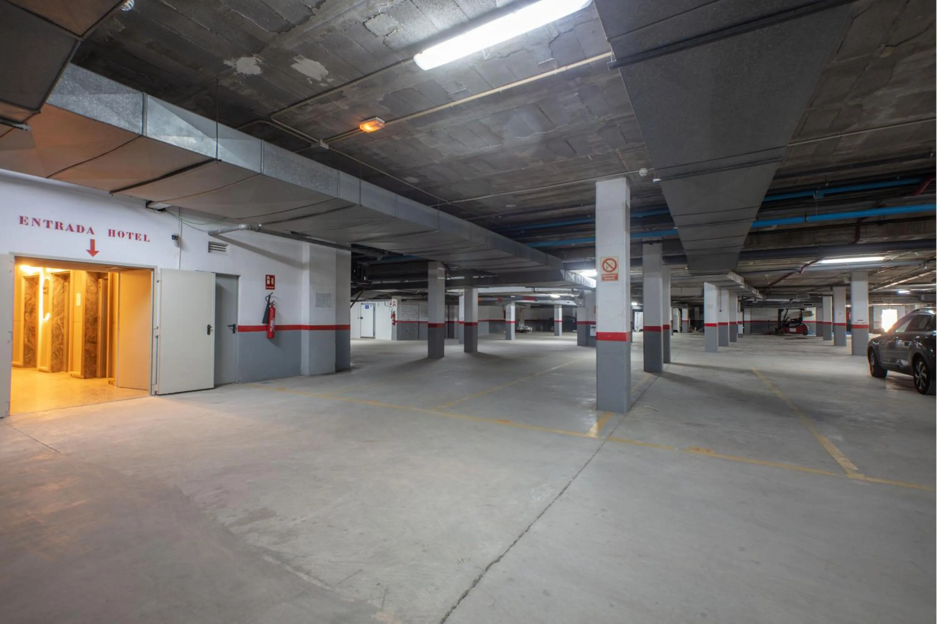 Parking in Ponient Dorada Palace by PortAventura World