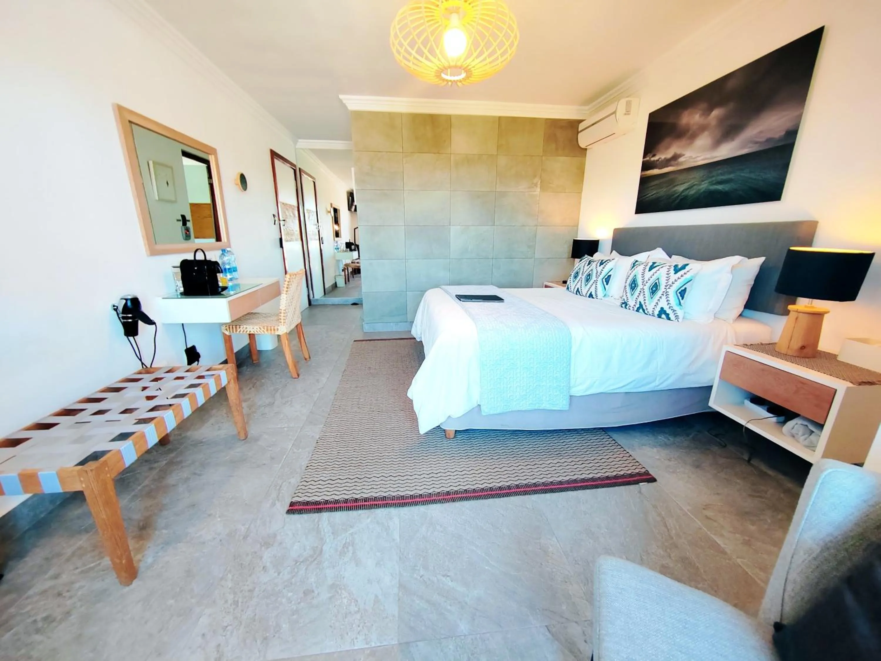 Bed in Candlewood Lodge