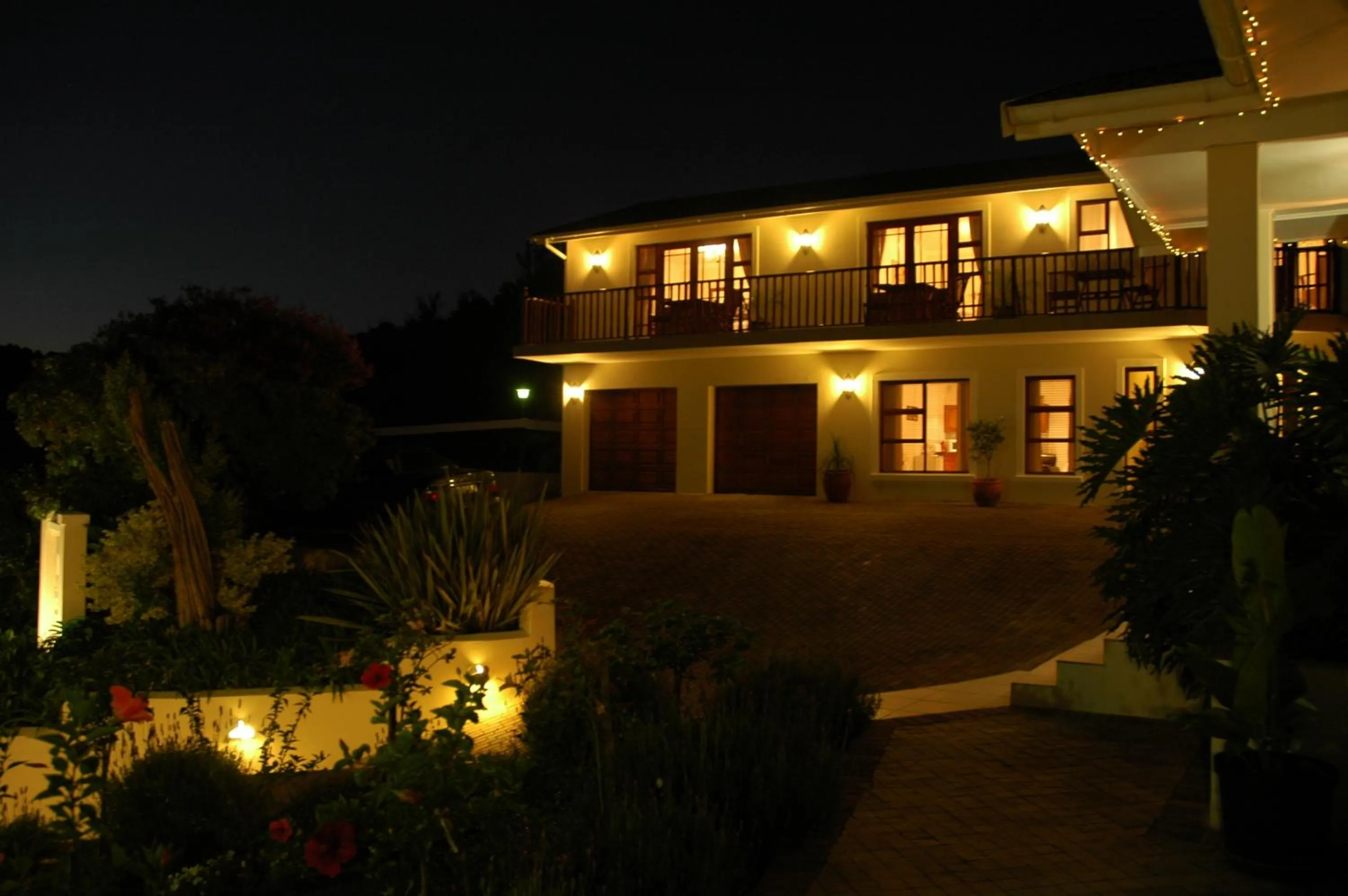 Facade/entrance in Candlewood Lodge