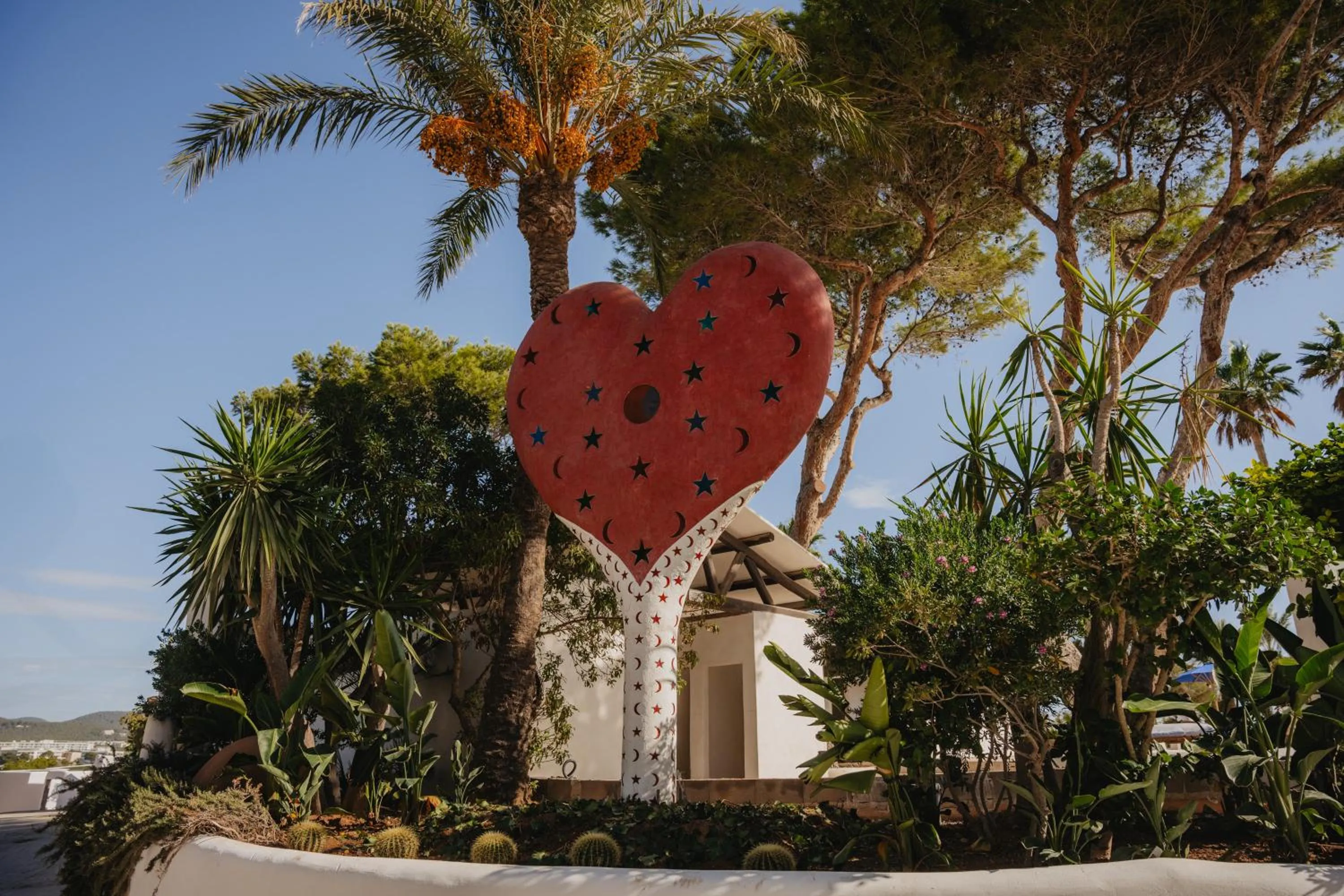 Garden in FERGUS Style Punta Arabi