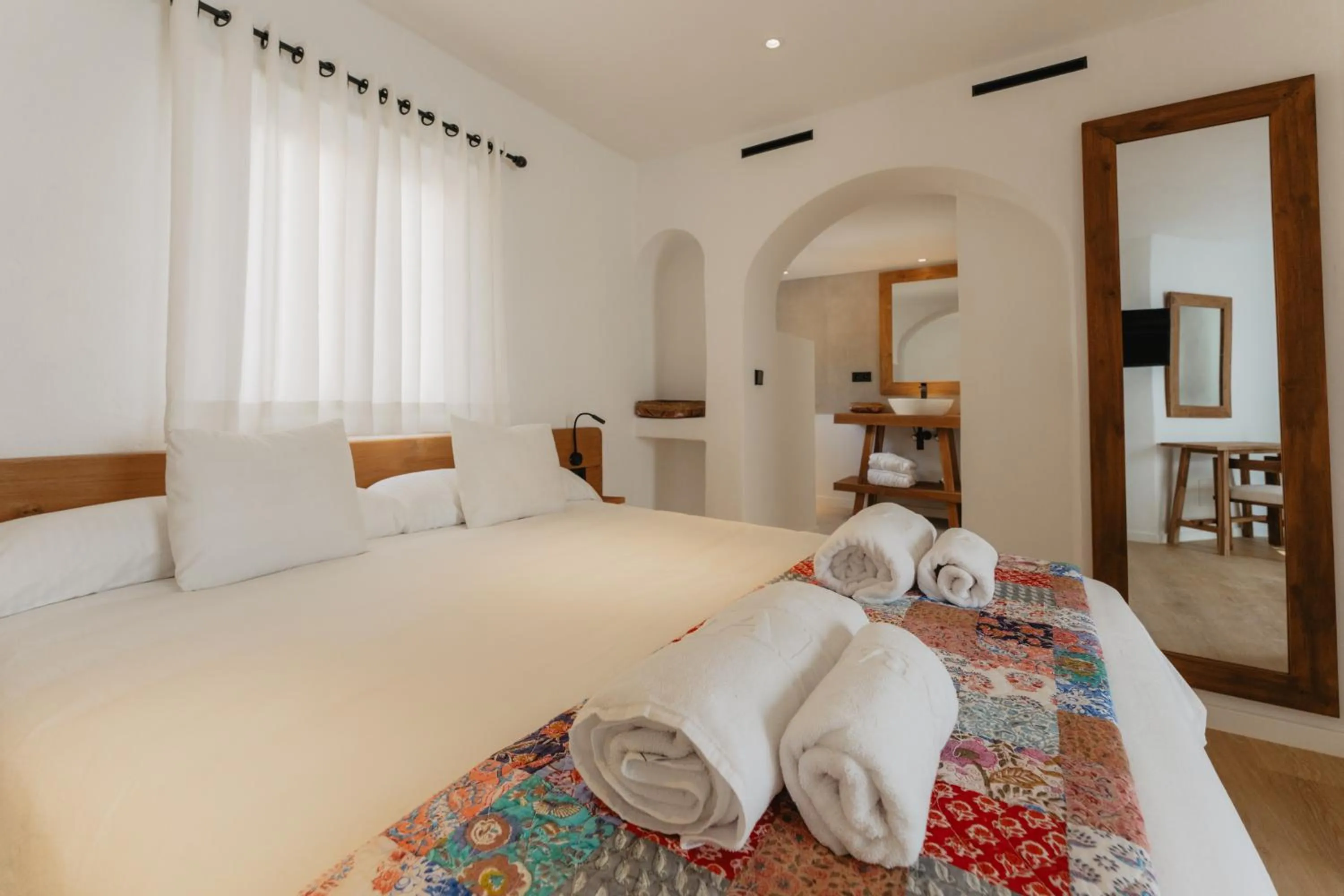 Bedroom, Bed in FERGUS Style Punta Arabi