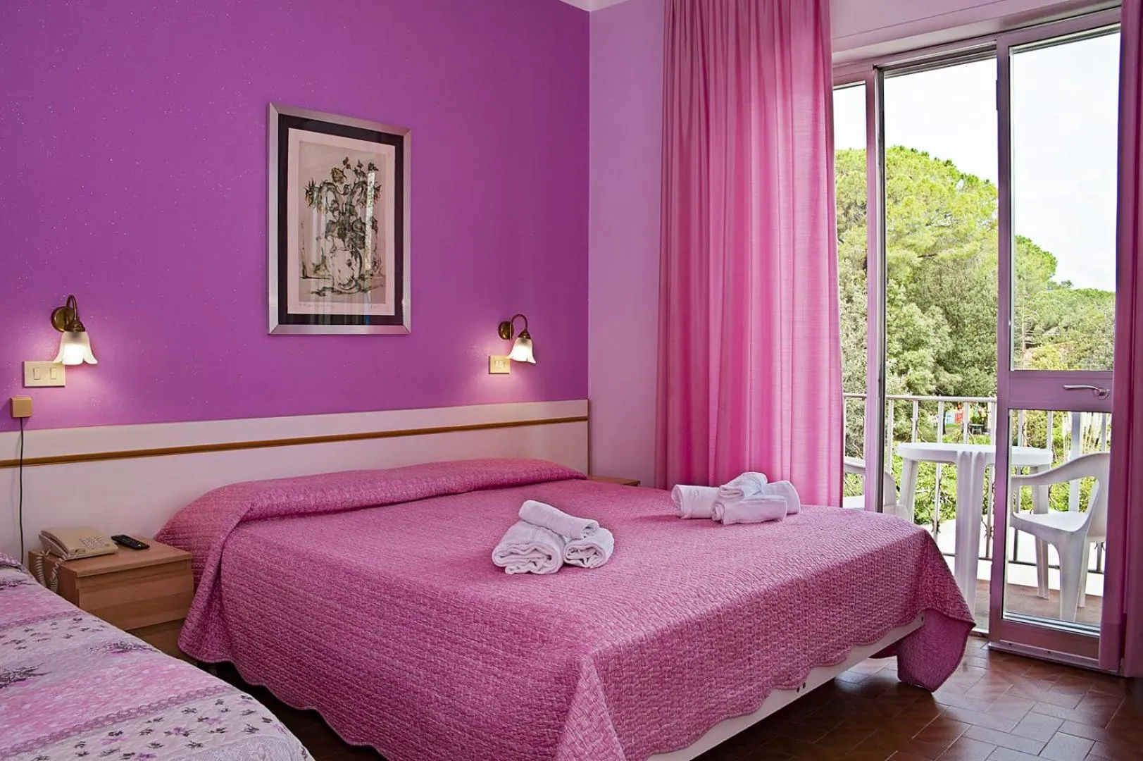 Bed in Hotel Ellymar