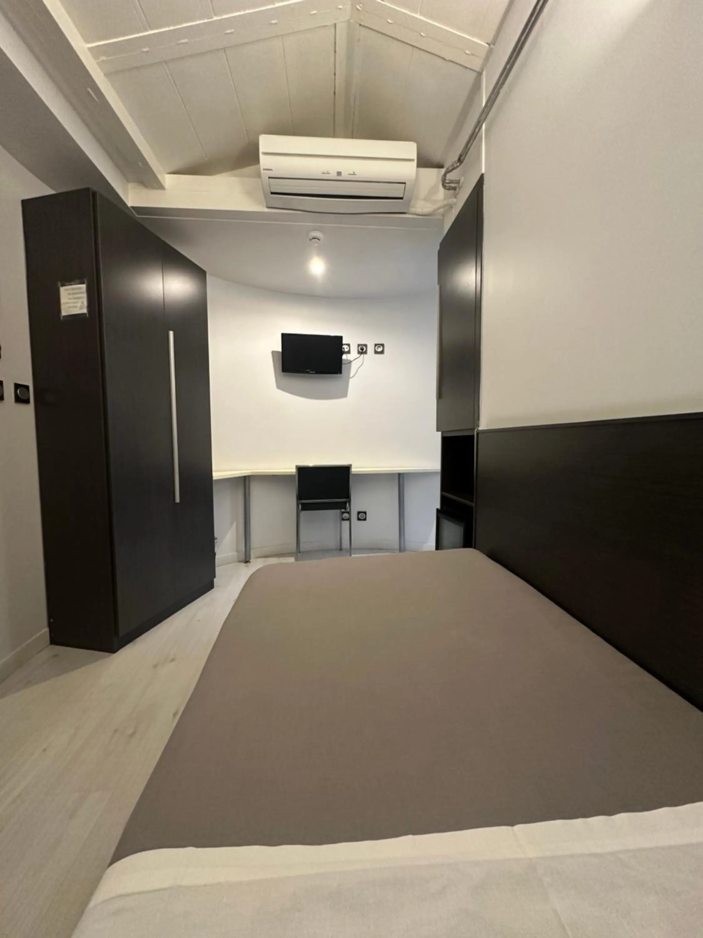 Other, Bed in Hotel Punta Monpas