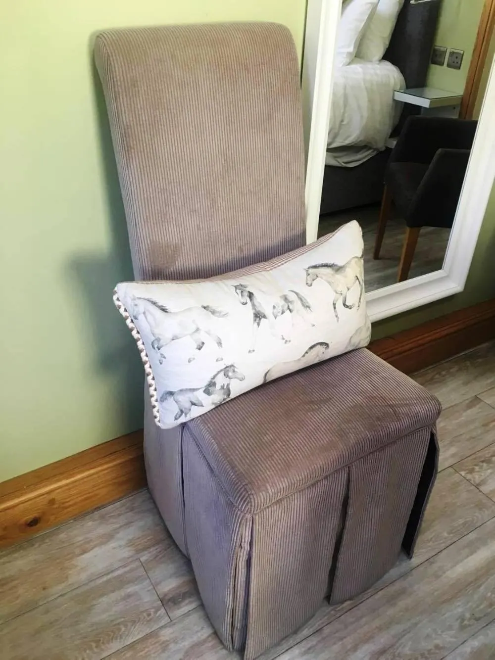 The Black Horse at Ireland