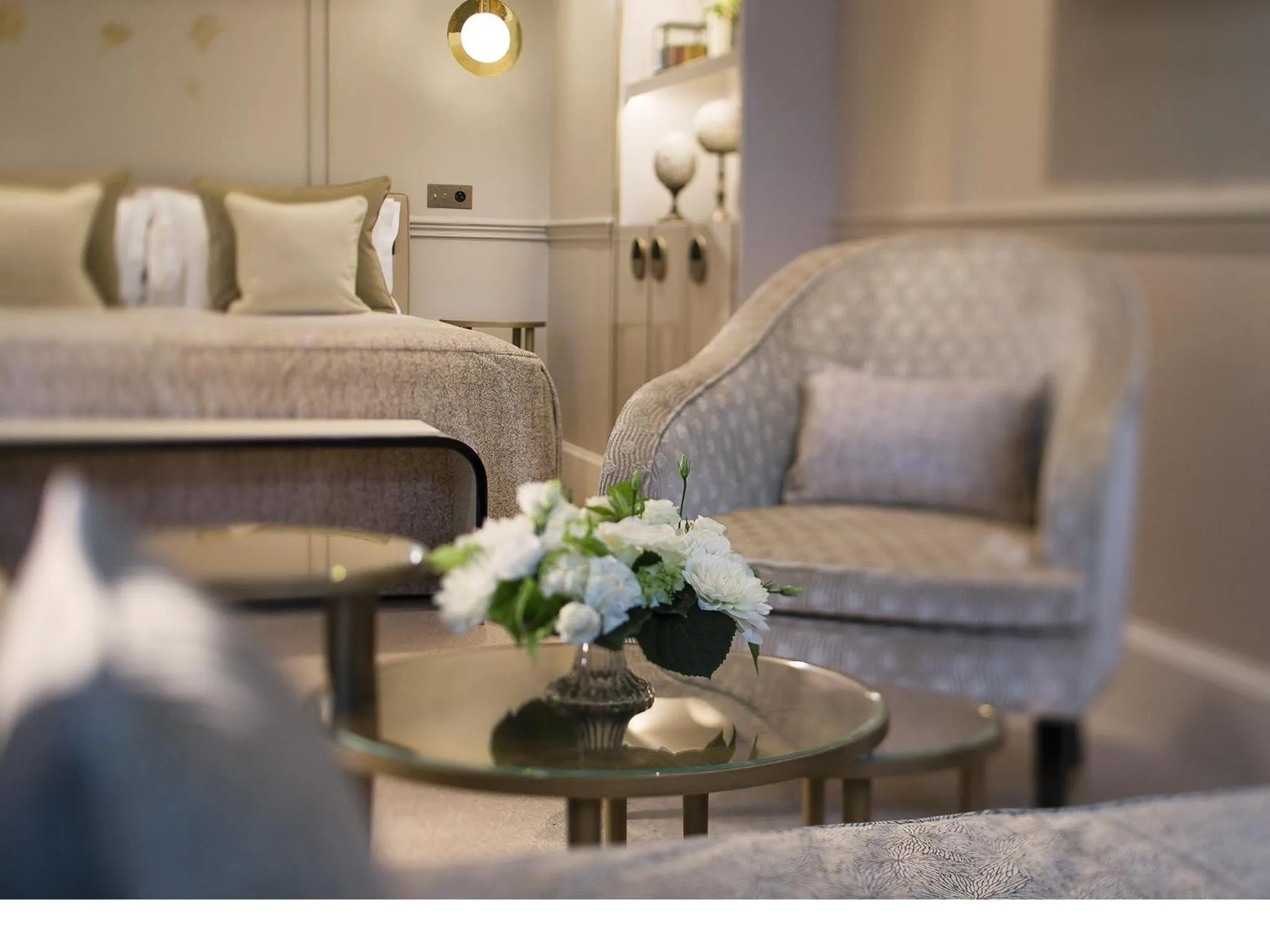 Bedroom, Bed in Le Narcisse Blanc