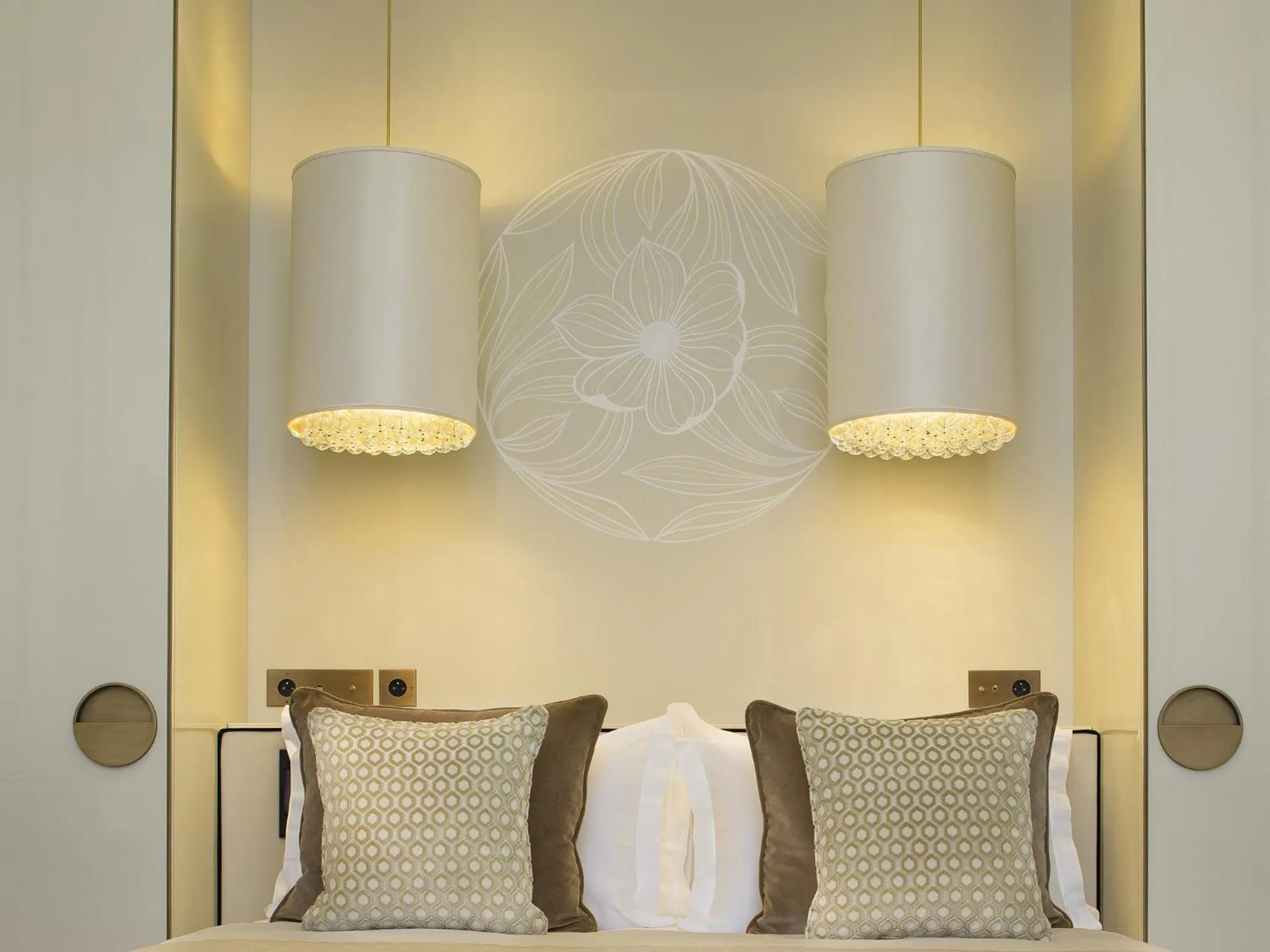 Bedroom in Le Narcisse Blanc