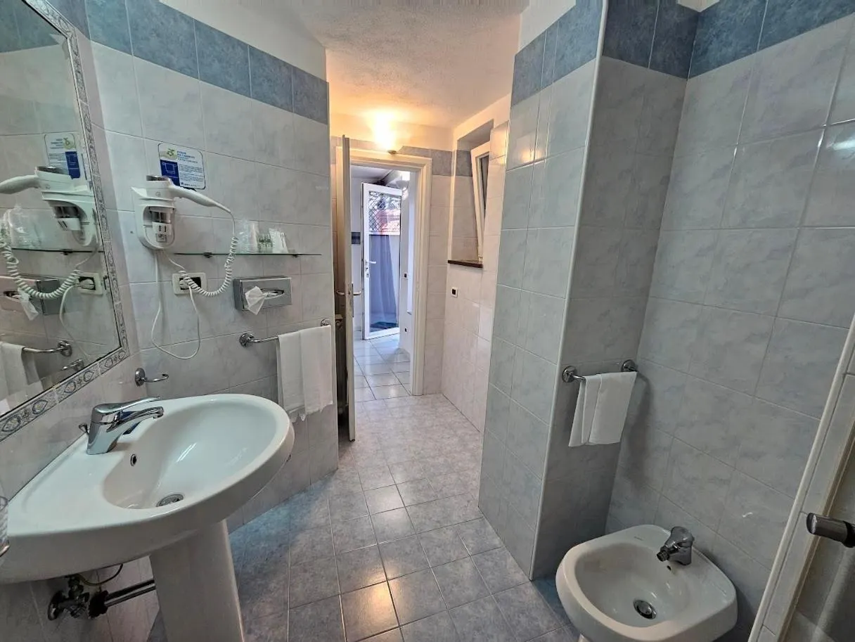 Shower in Grifo Hotel Charme & SPA