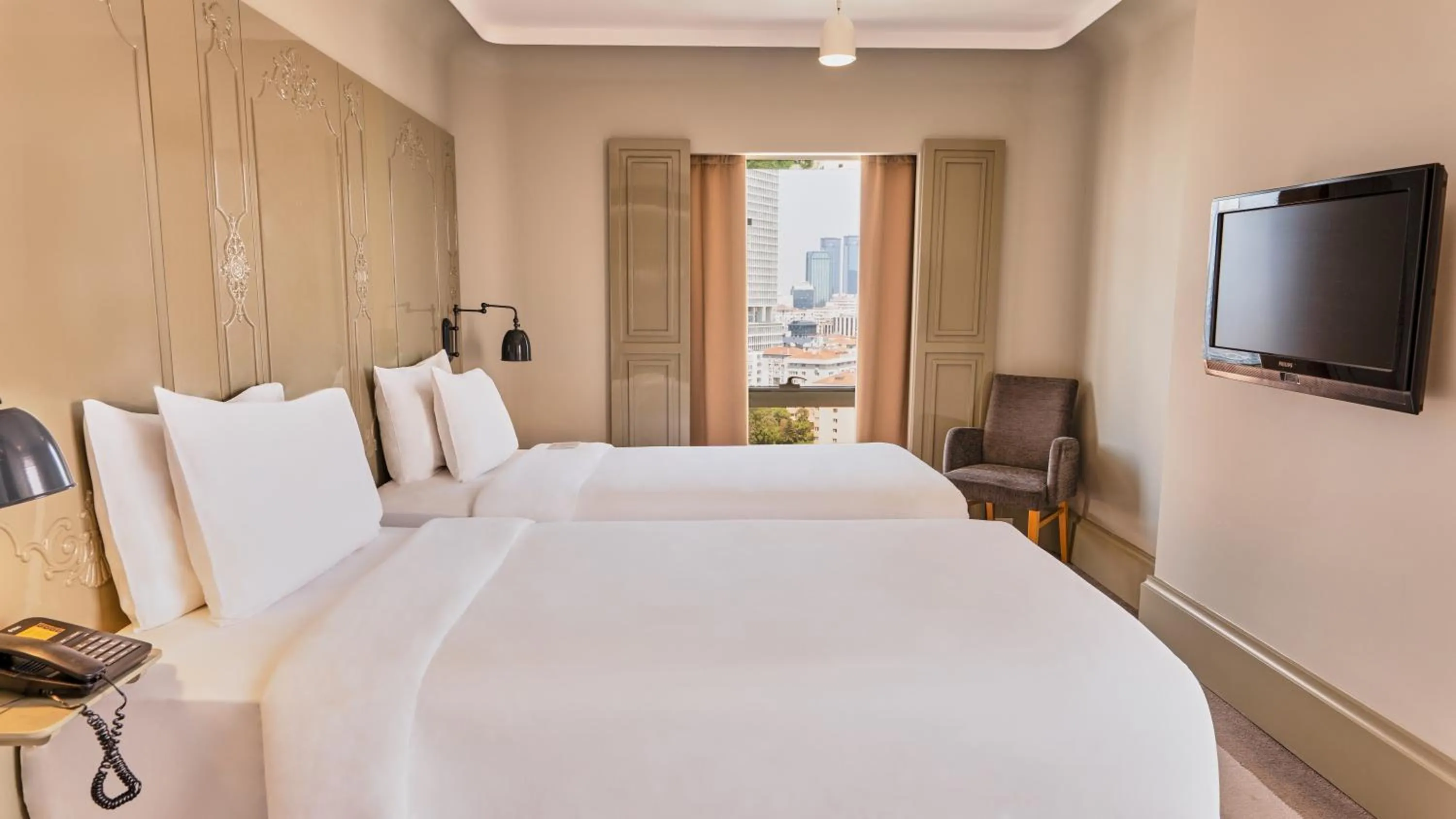 Bed in The Cettia Istanbul