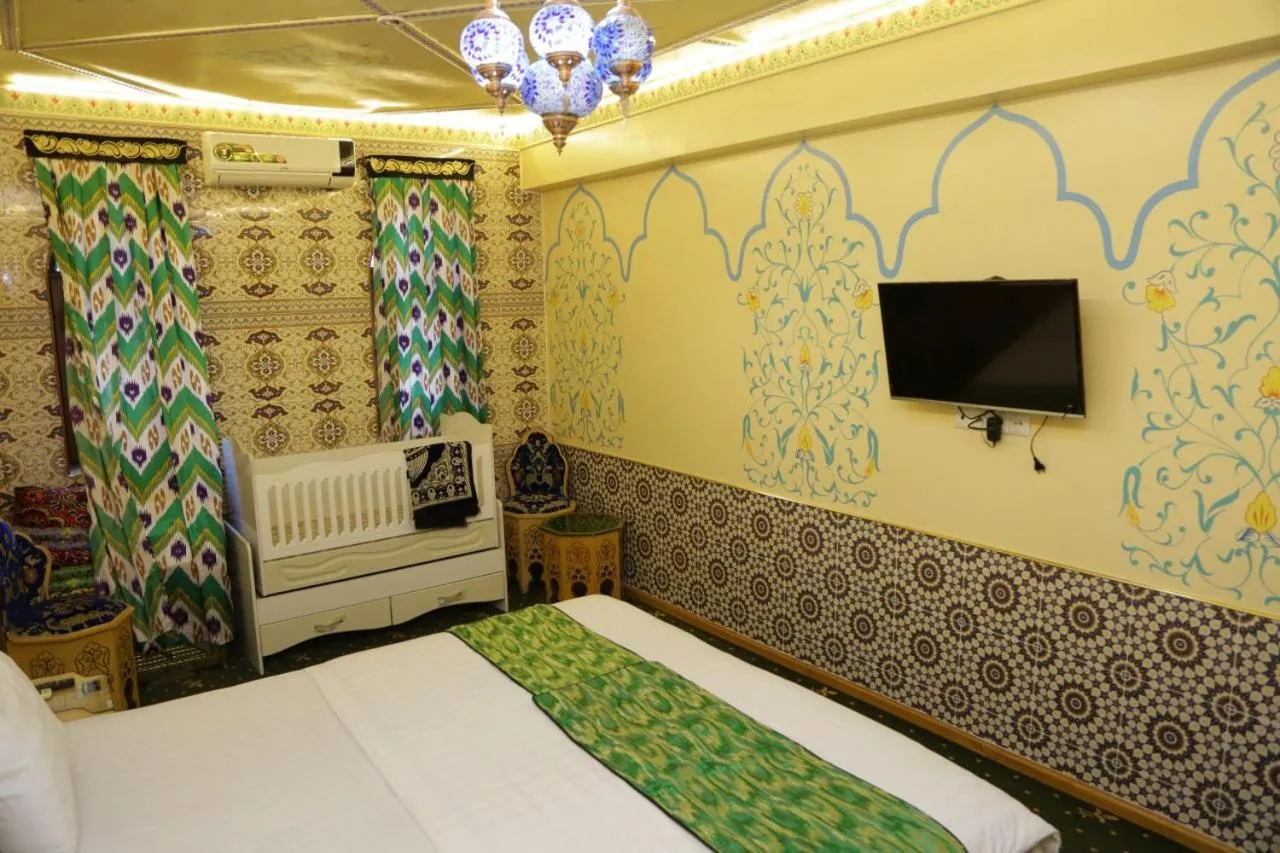 Bed in HON SAROY - immerse atmosphere in the epoch of the khans