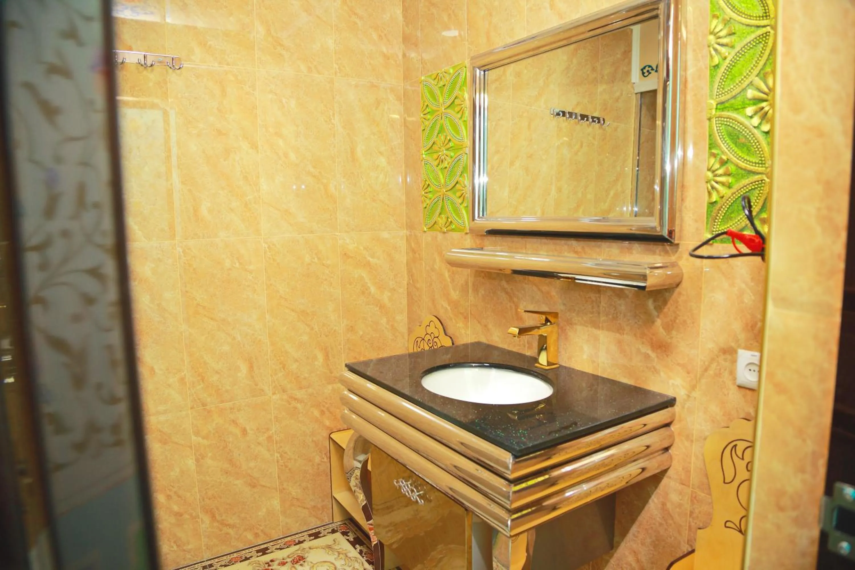 Bathroom in HON SAROY - immerse atmosphere in the epoch of the khans