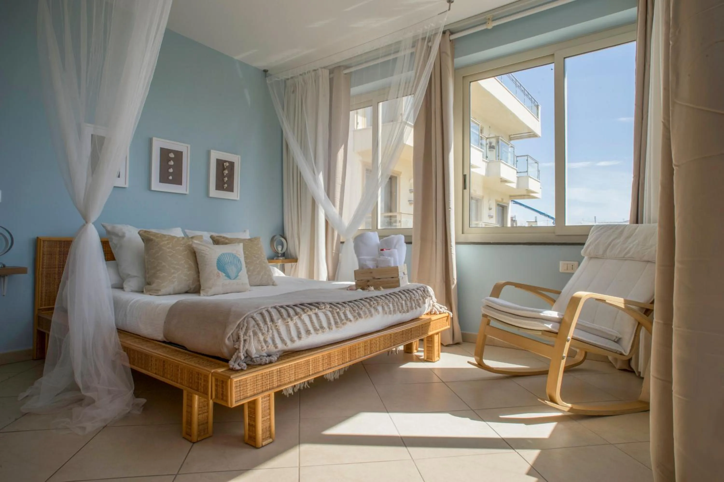 Nightclub / DJ, Bed in L'Approdo