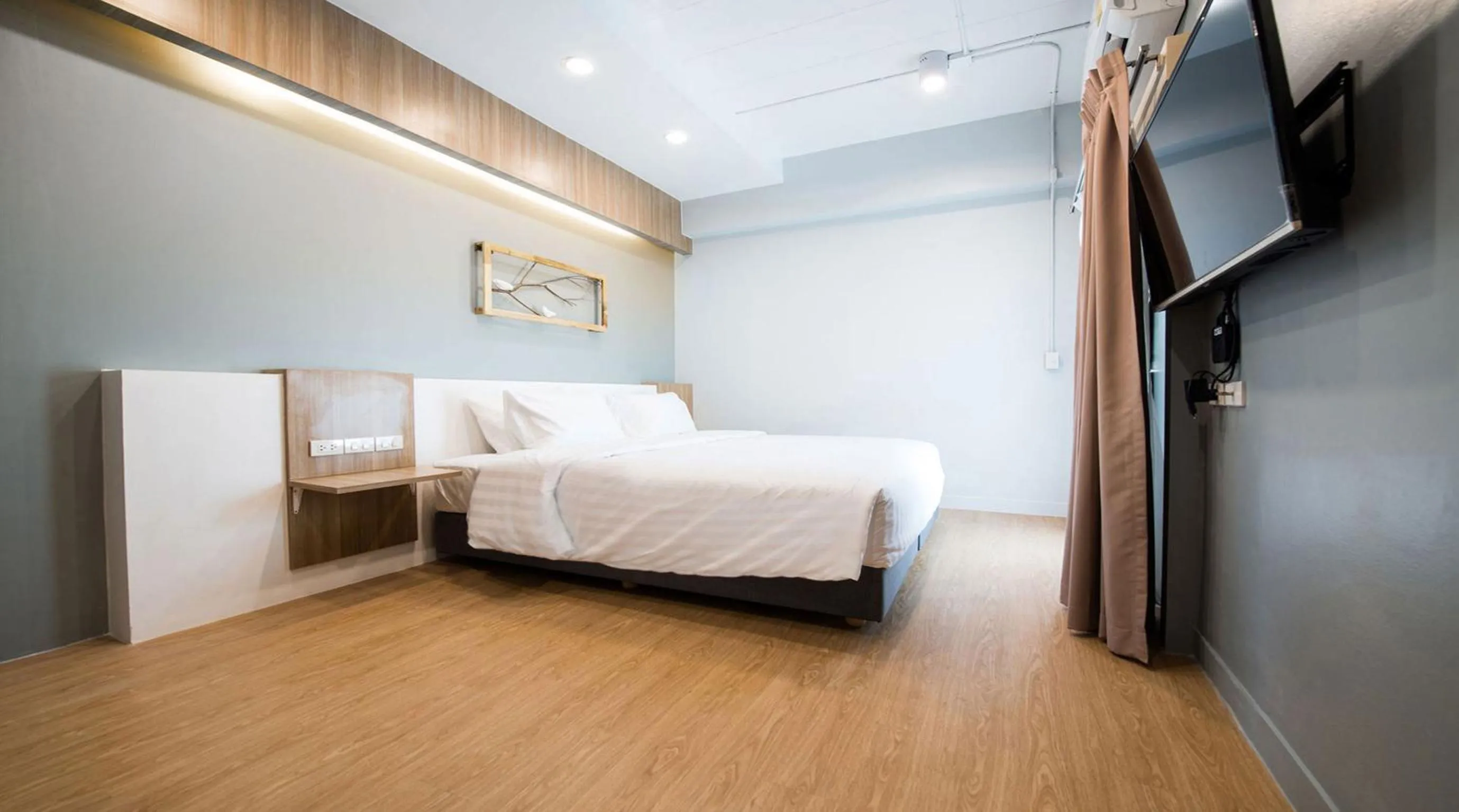 Bed in Shade House - Bitec Bangna