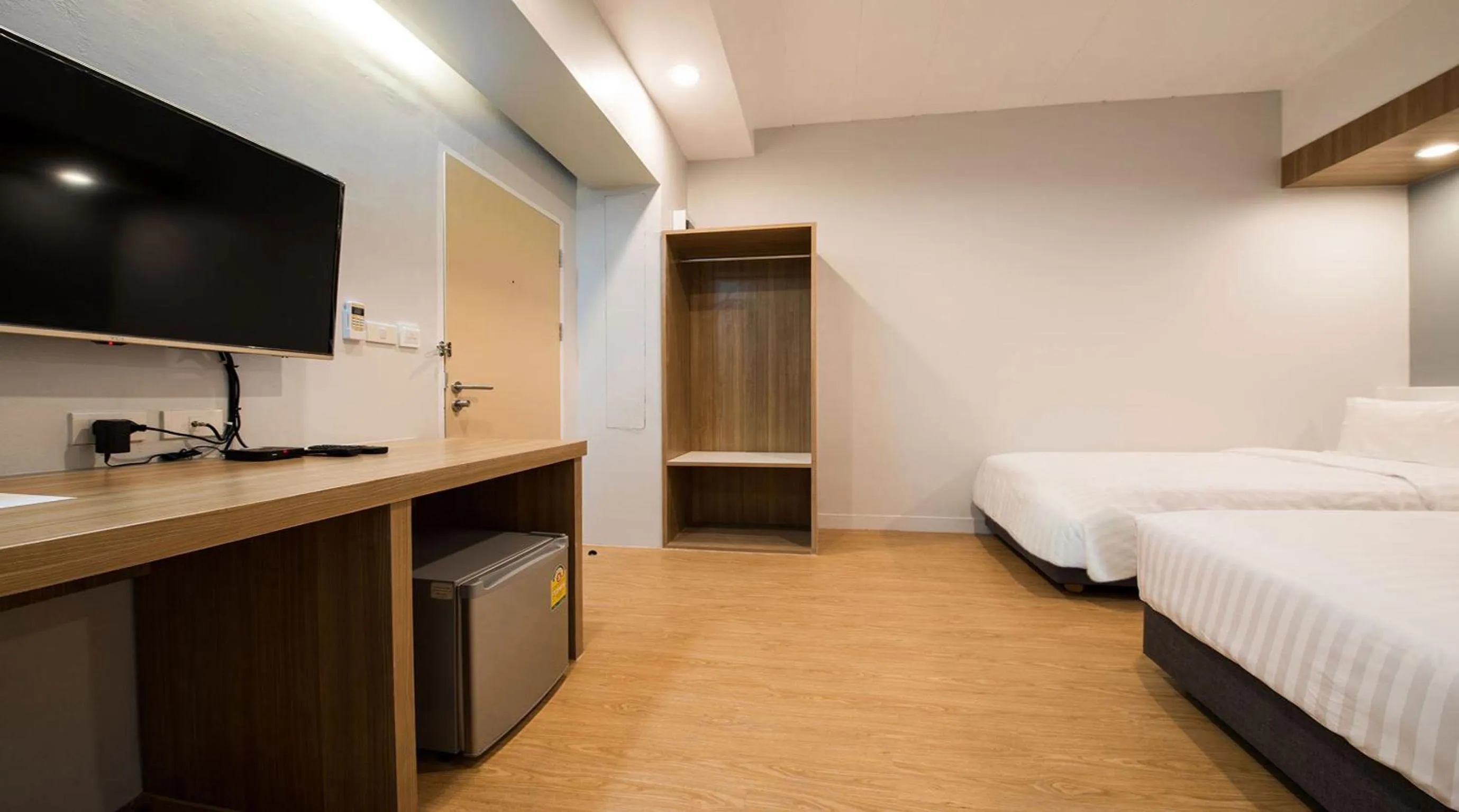 Photo of the whole room, Bed in Shade House - Bitec Bangna