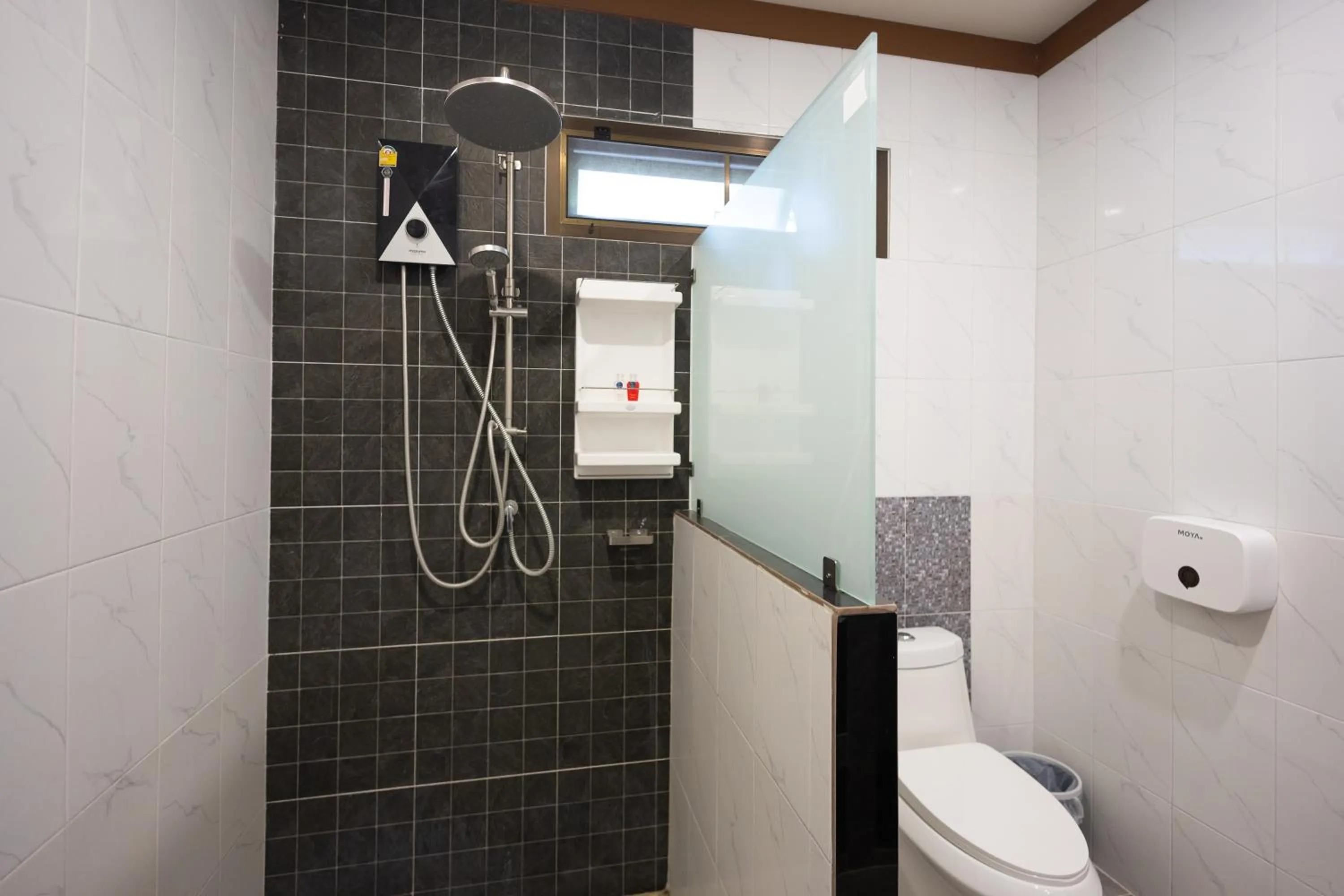 Bathroom in Bang Po Hut