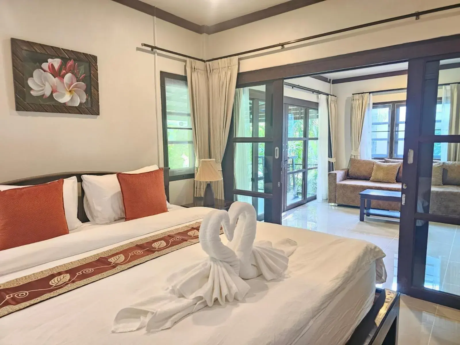 King Room with Garden View in Bang Po Hut King Room with Garden View in Bang Po Hut