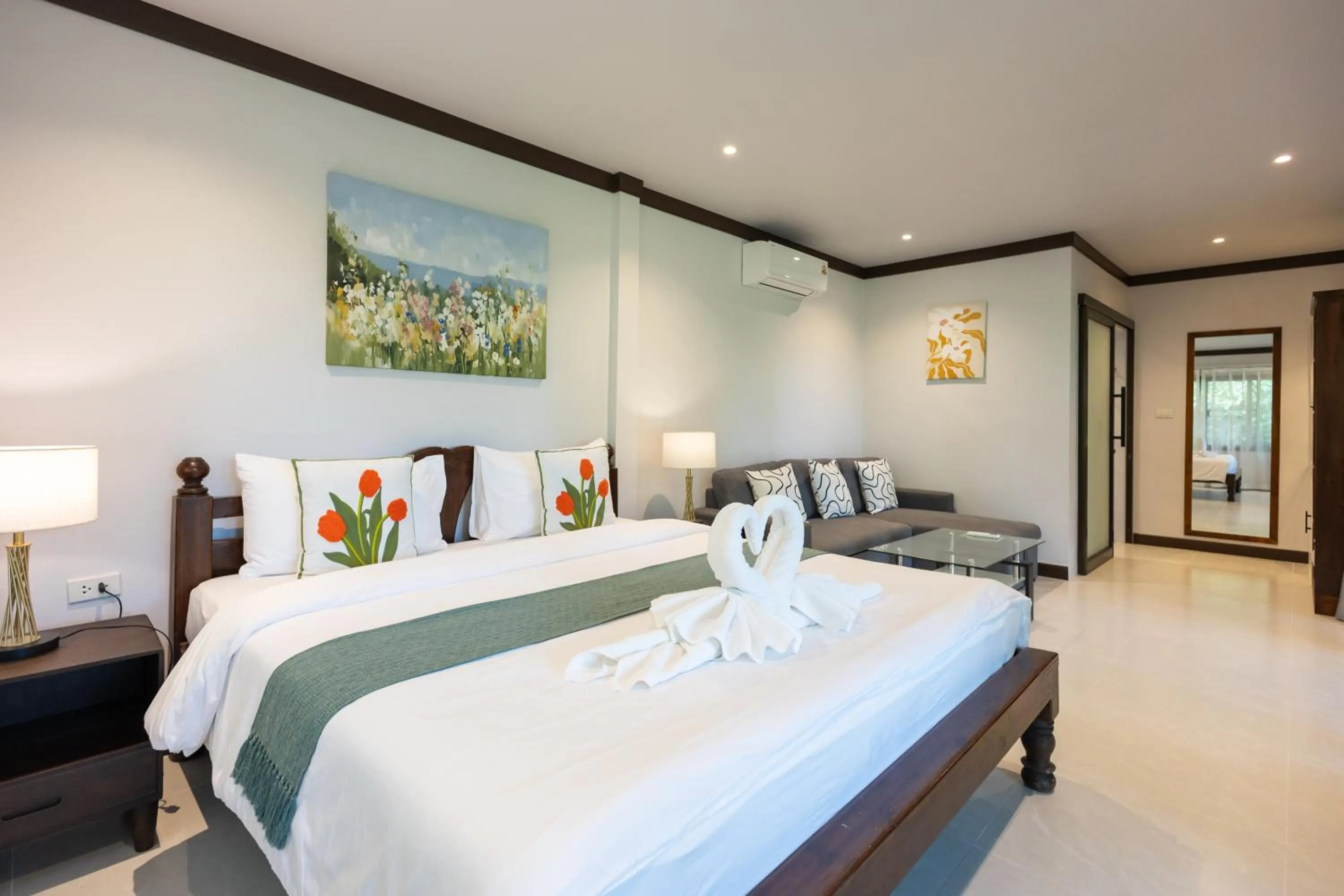 Bedroom, Bed in Bang Po Hut