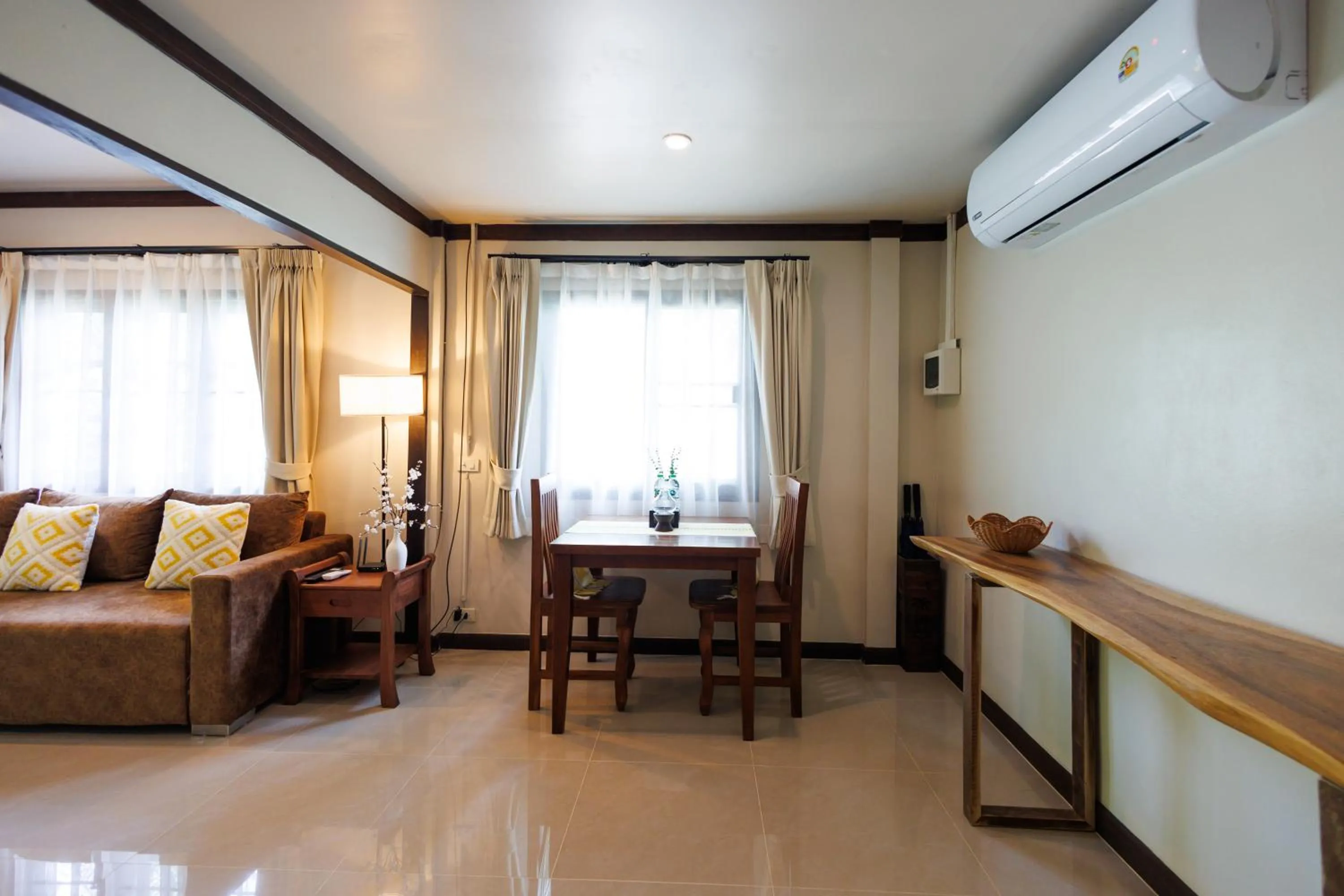 Dining area in Bang Po Hut