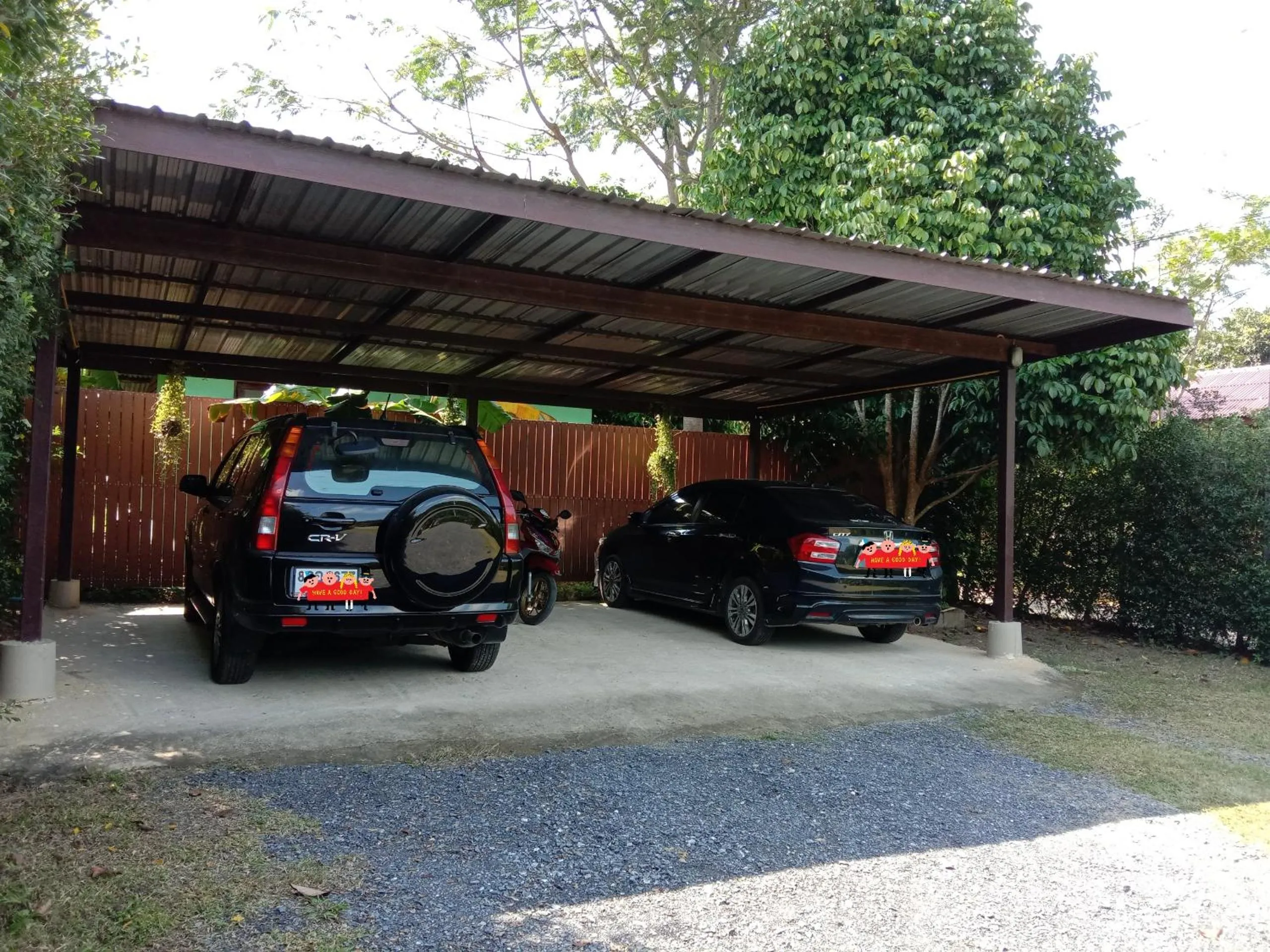 Facade/entrance in Bang Po Hut