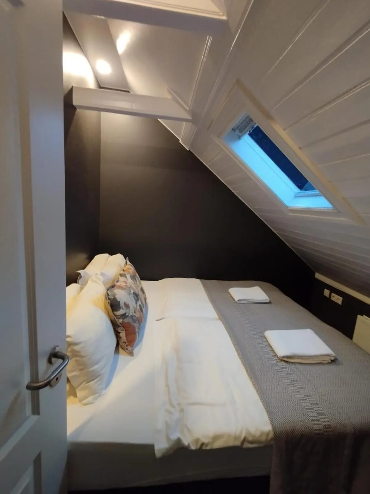 Bed in Vintage Apartment Hotel