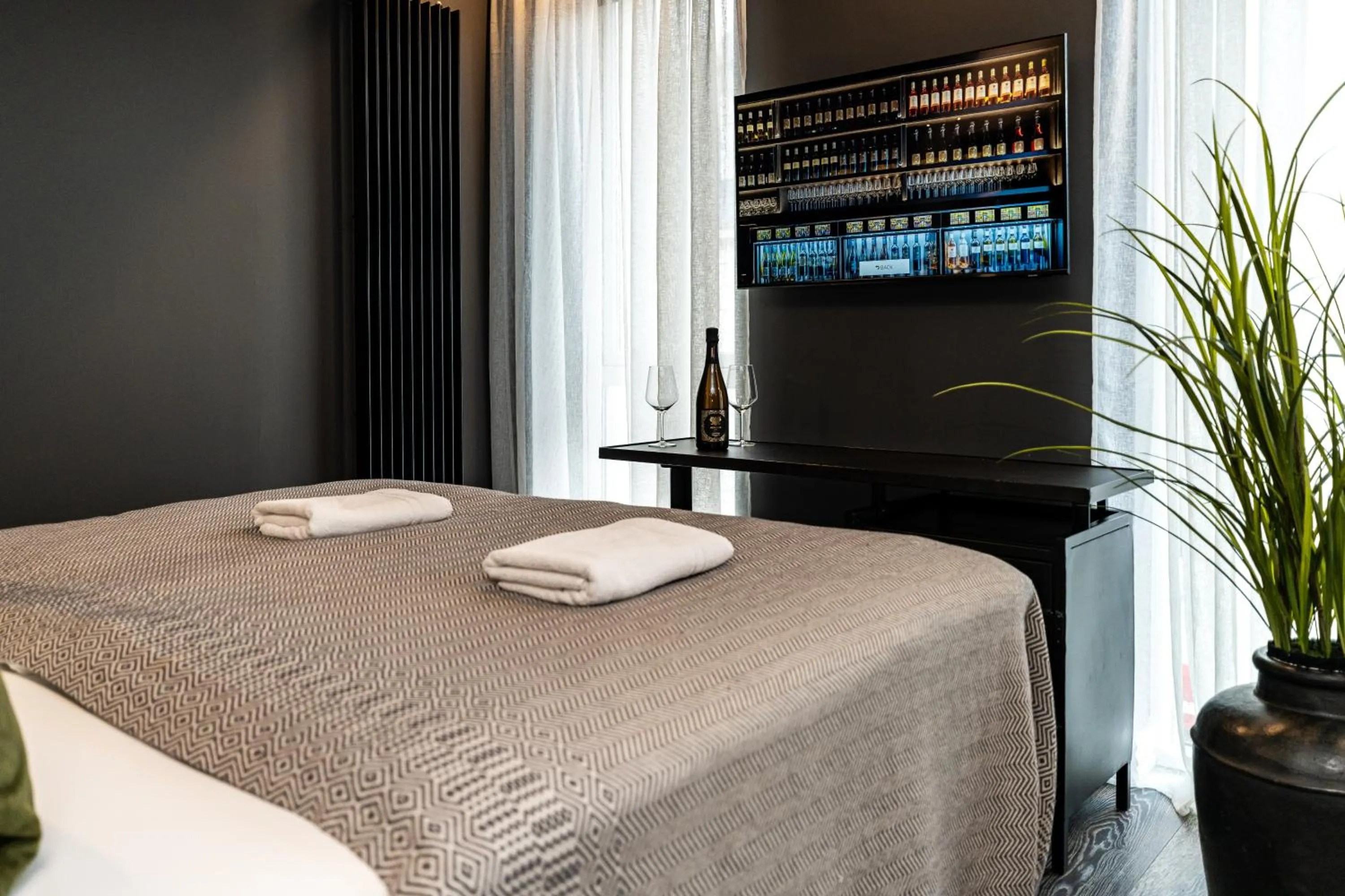 Bed in Vintage Apartment Hotel