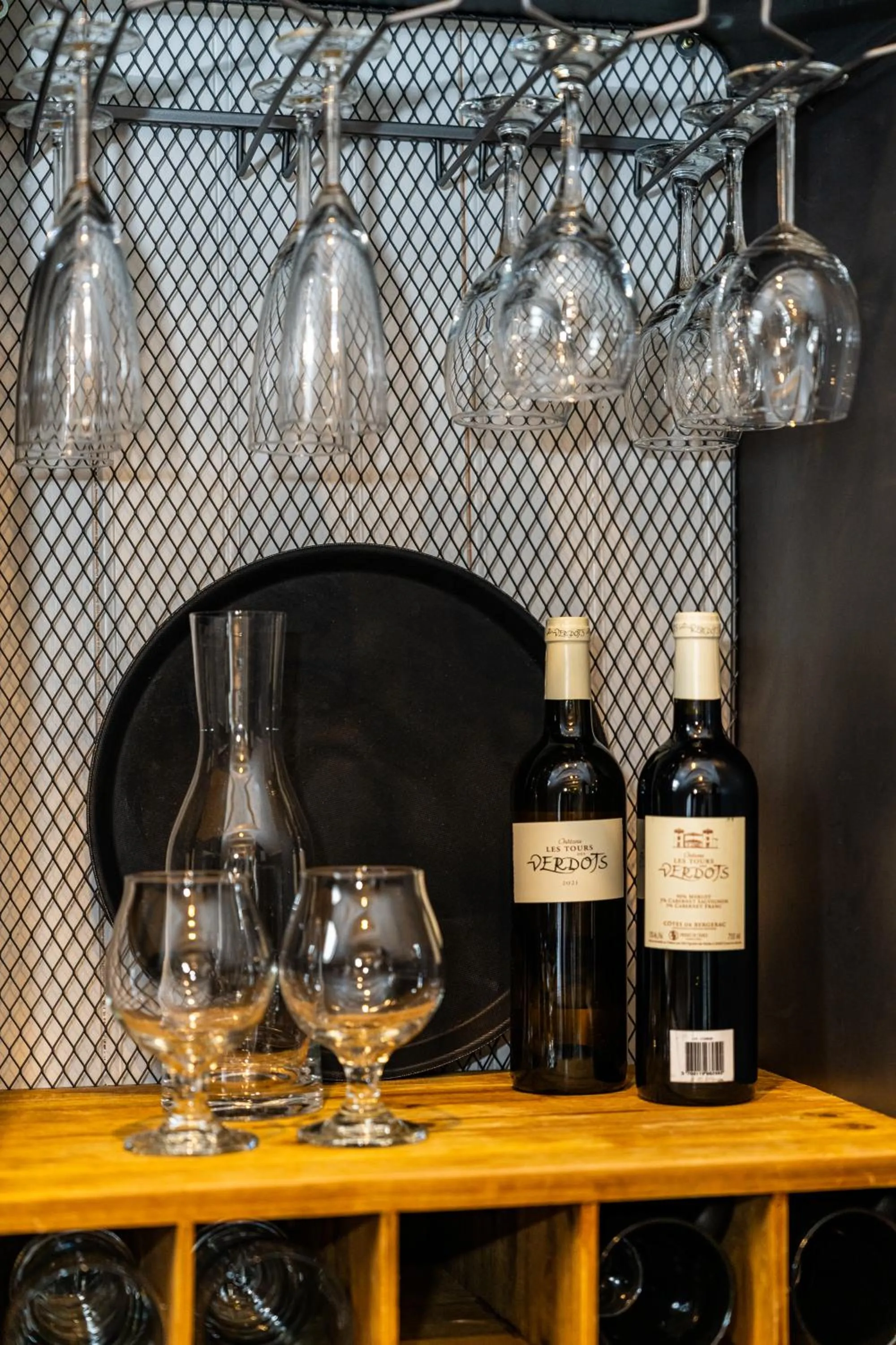 Drinks in Vintage Apartment Hotel