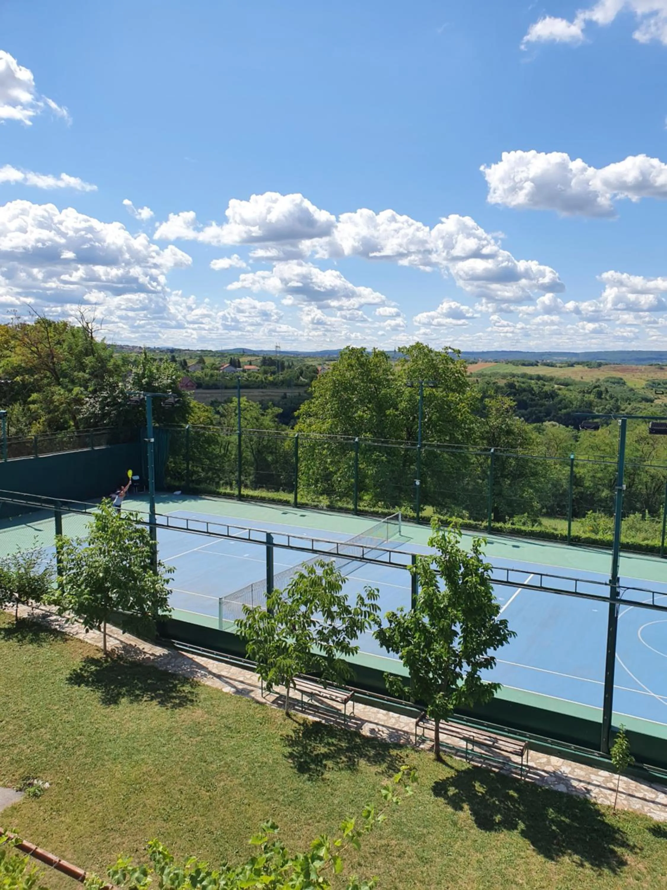 Tennis court in Rooms Green Set