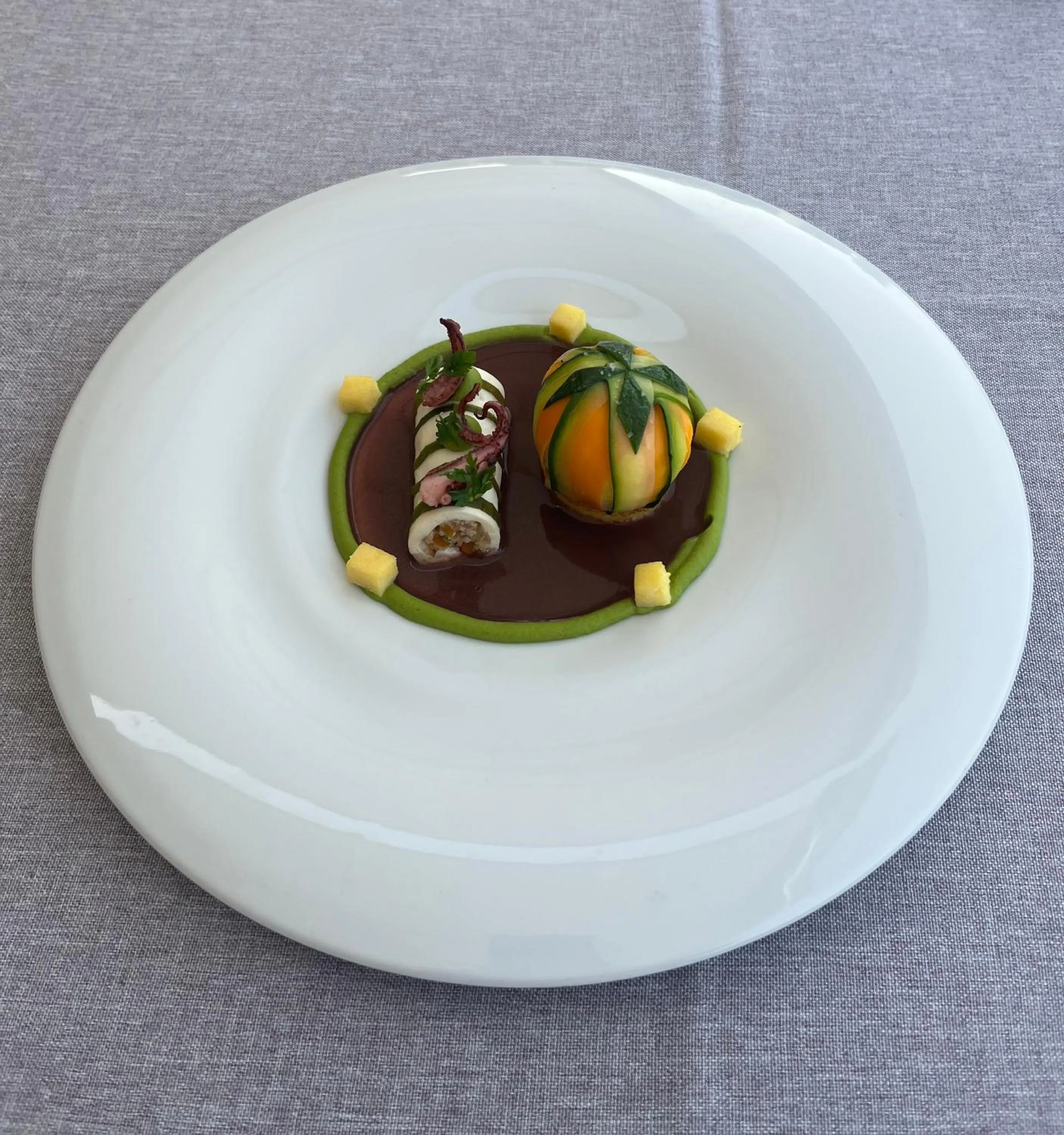 Restaurant/places to eat in Logis Hotel Restaurant de l'Abbaye