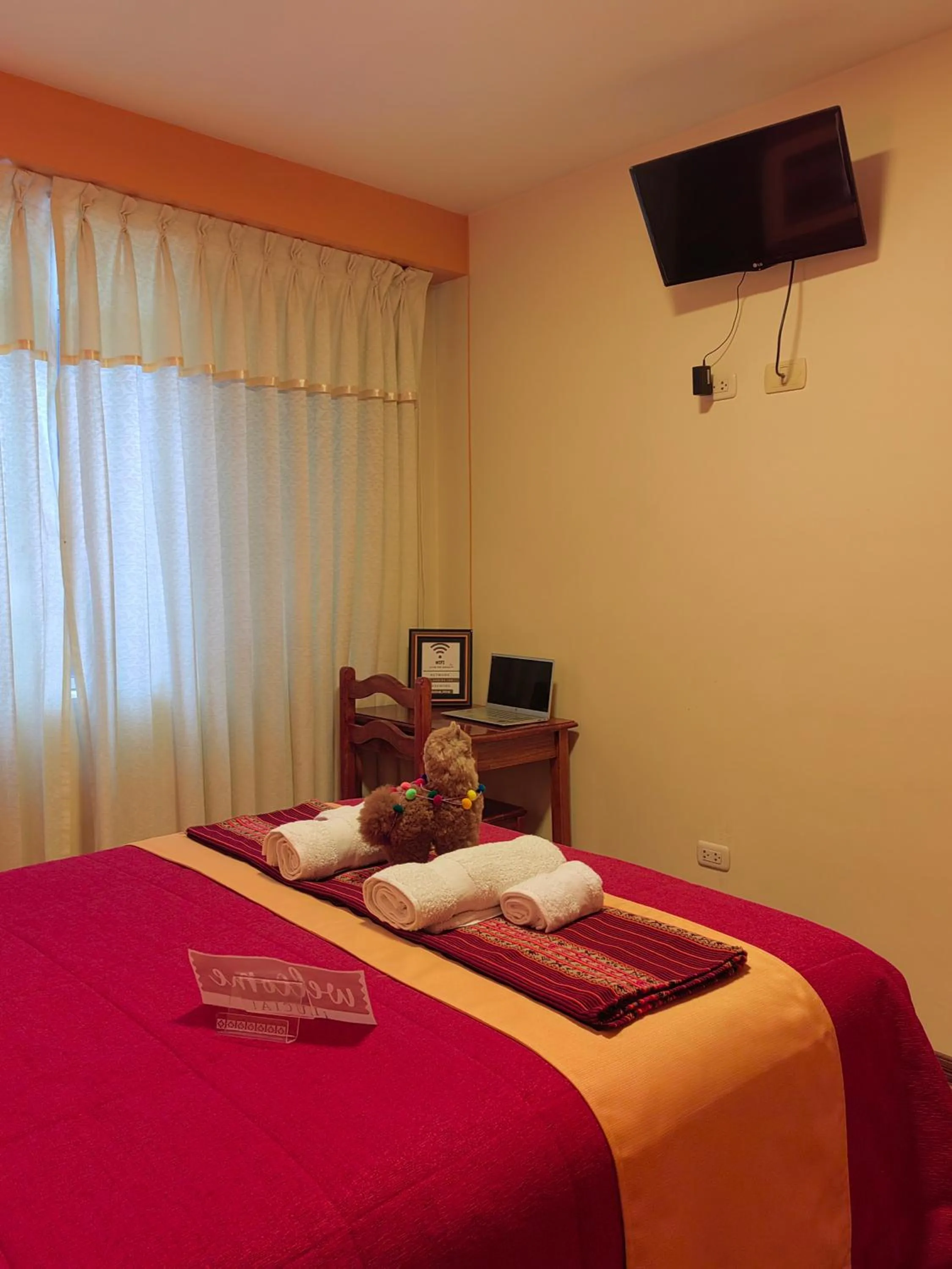 Bedroom, Bed in Hostel Sol Andina Inn