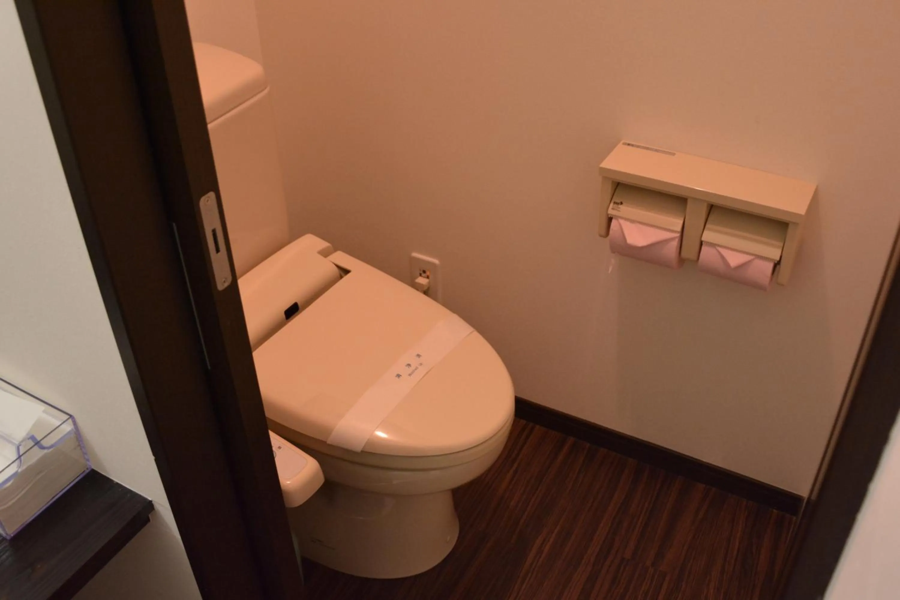 Toilet in Yadoya Tsubaki