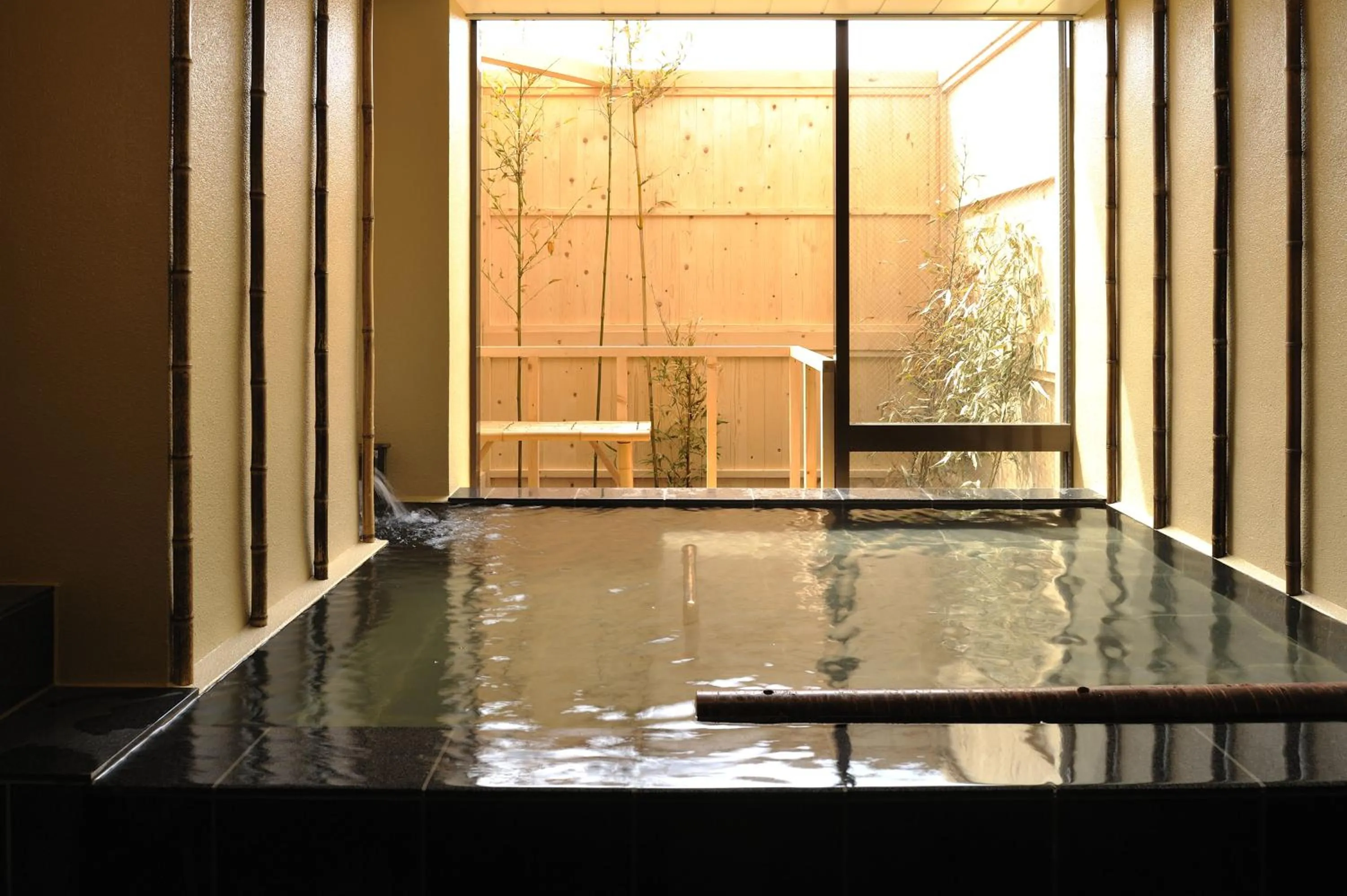 Hot Spring Bath in Yadoya Tsubaki