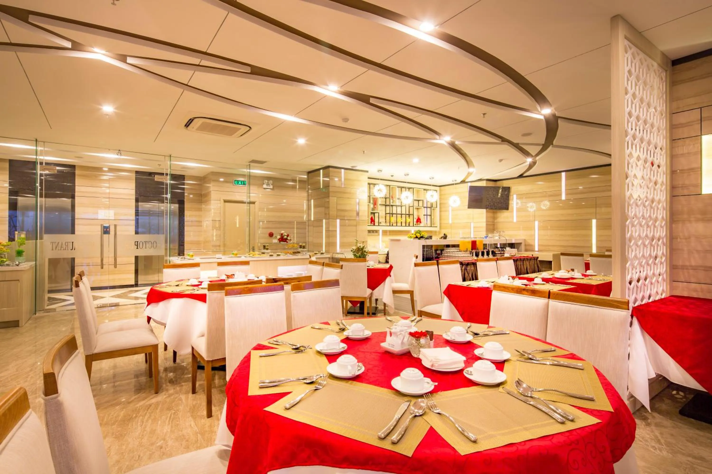 Restaurant/places to eat in Stella Maris Nha Trang Hotel