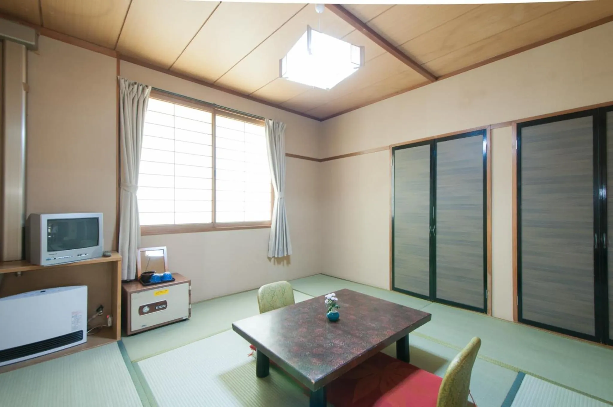 Photo of the whole room in Yachi Onsen