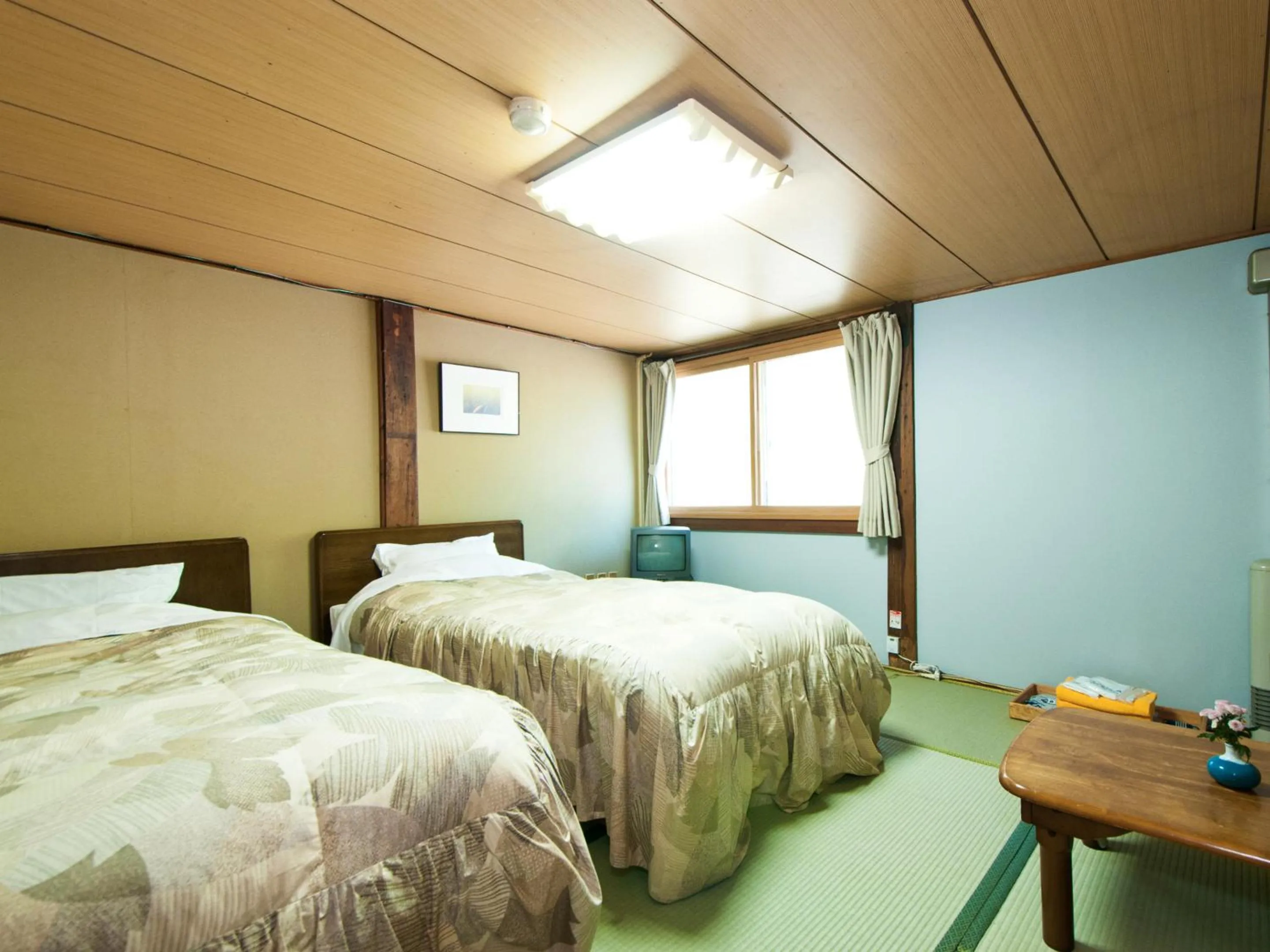 Photo of the whole room, Bed in Yachi Onsen