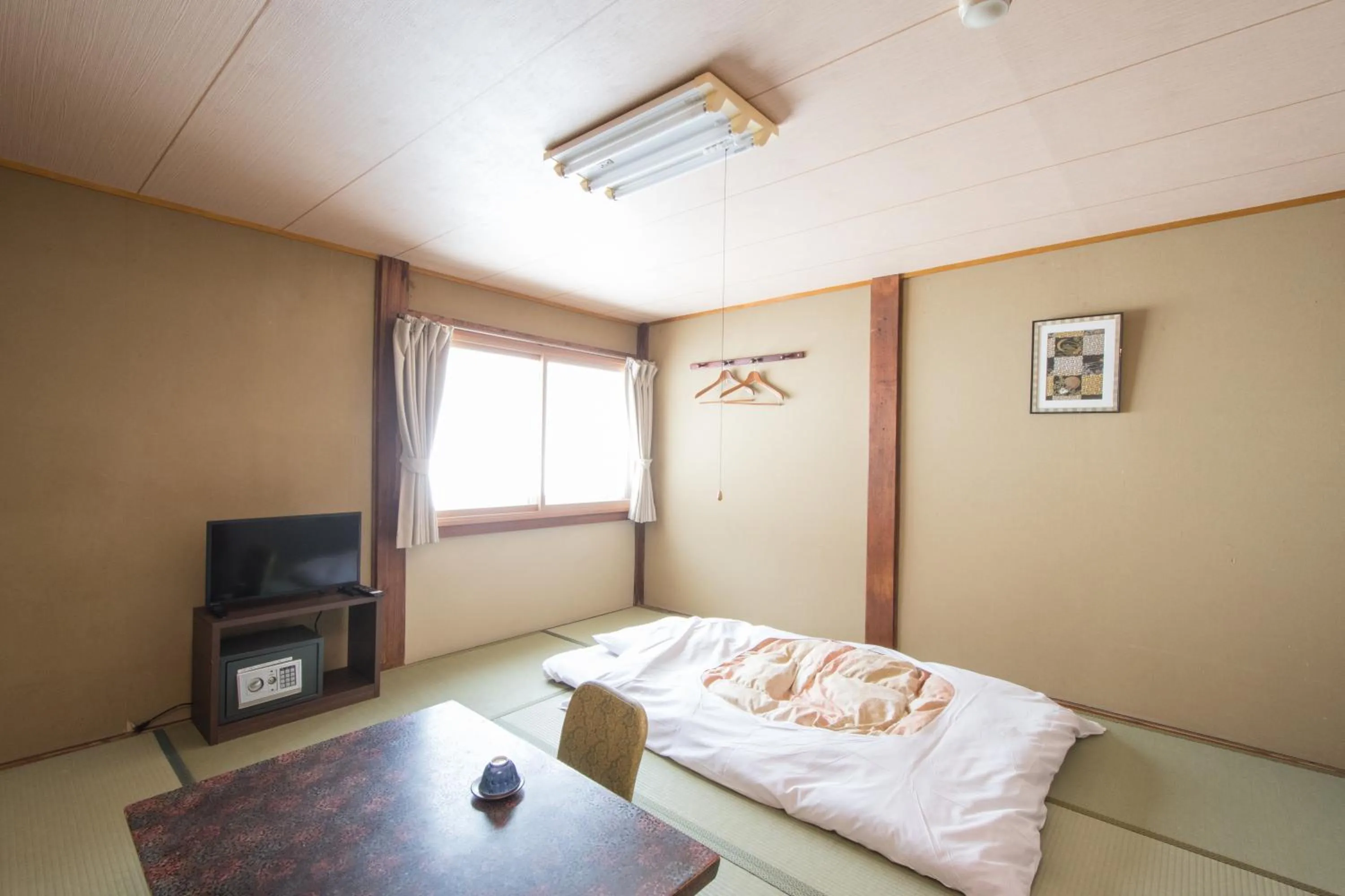 Photo of the whole room, Bed in Yachi Onsen