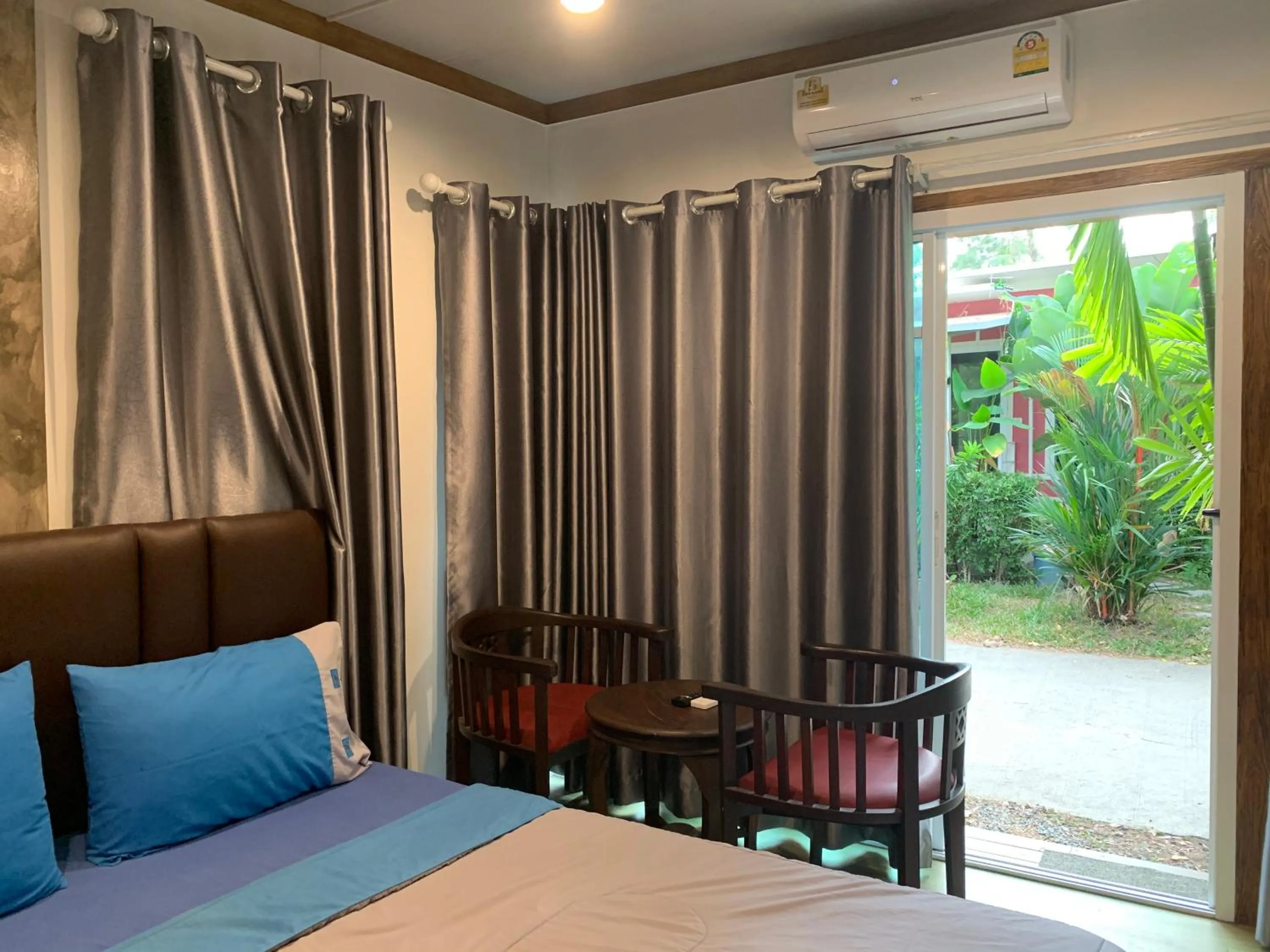 Bed in Rayonghouse Resort