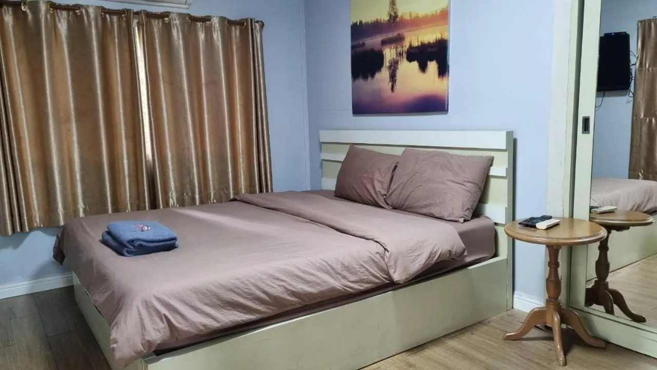 Bed in Rayonghouse Resort