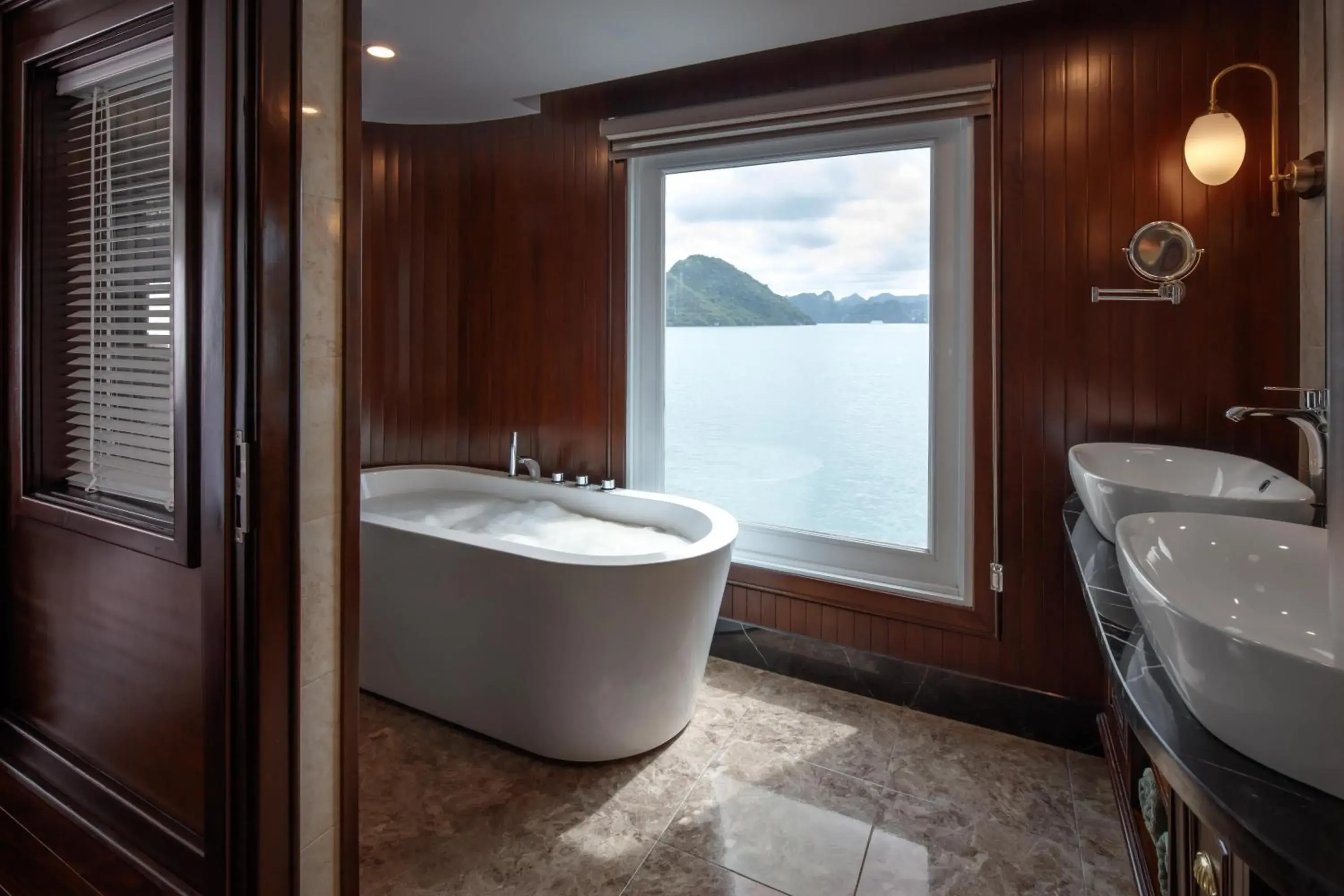 Suite with Terrace Captain View 2 Day 1 Night Package in Paradise Elegance Cruise Halong Suite with Terrace Captain View 2 Day 1 Night Package in Paradise Elegance Cruise Halong