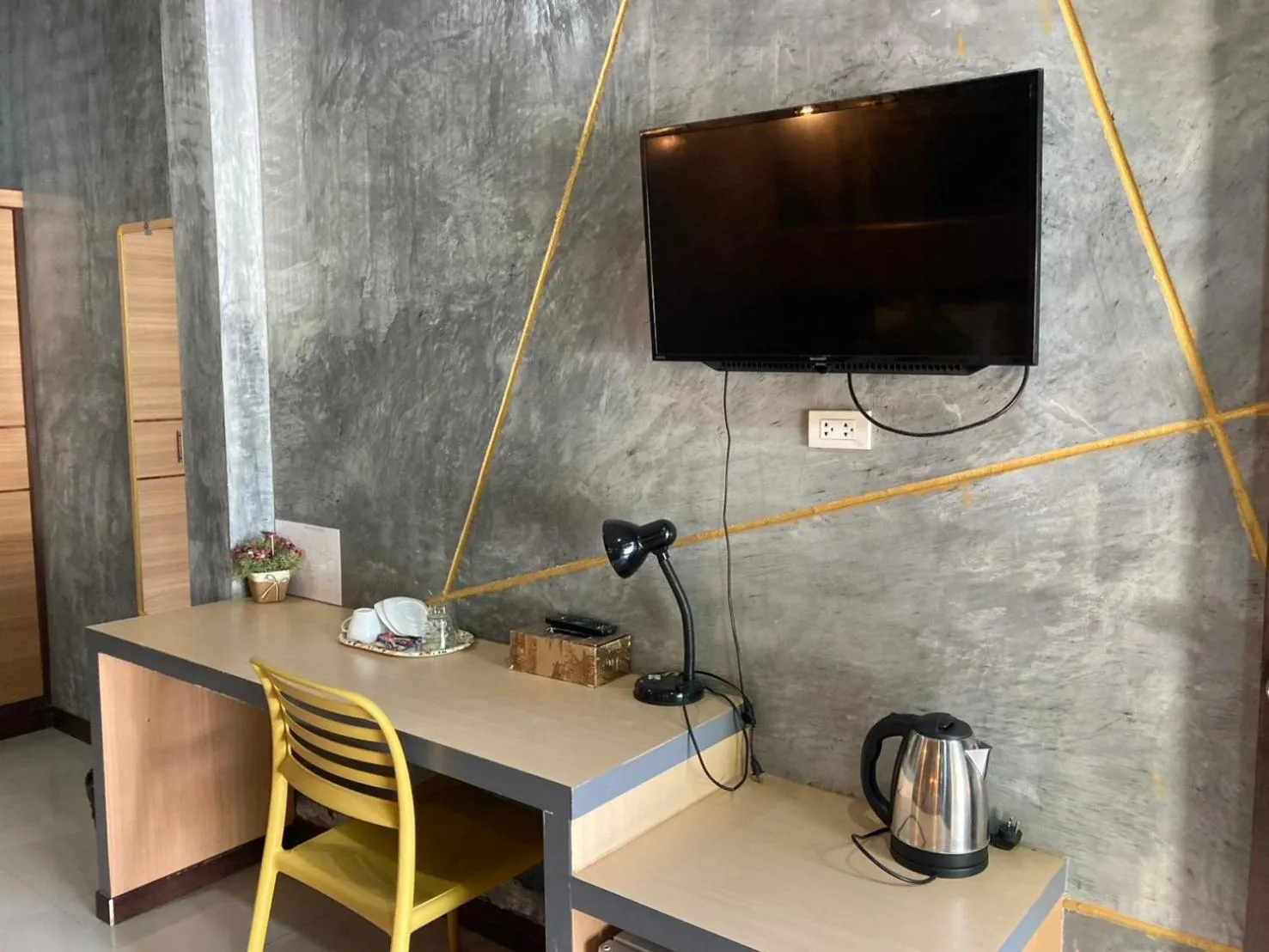 TV and multimedia in Le Park 23 Boutique Resort