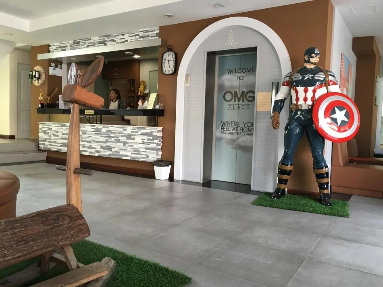 Lobby or reception in OMG Hotel