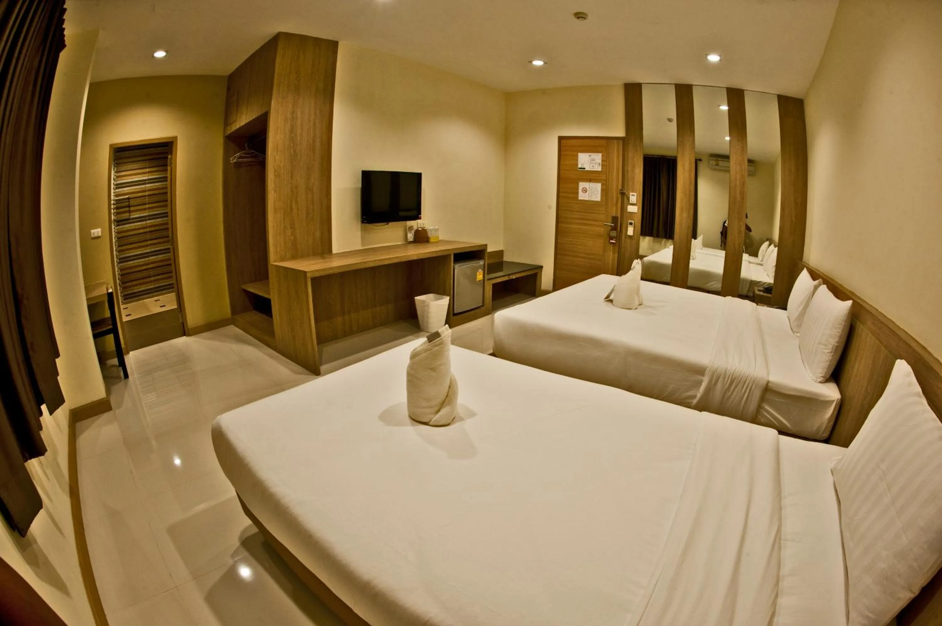 Photo of the whole room, Bed in OMG Hotel