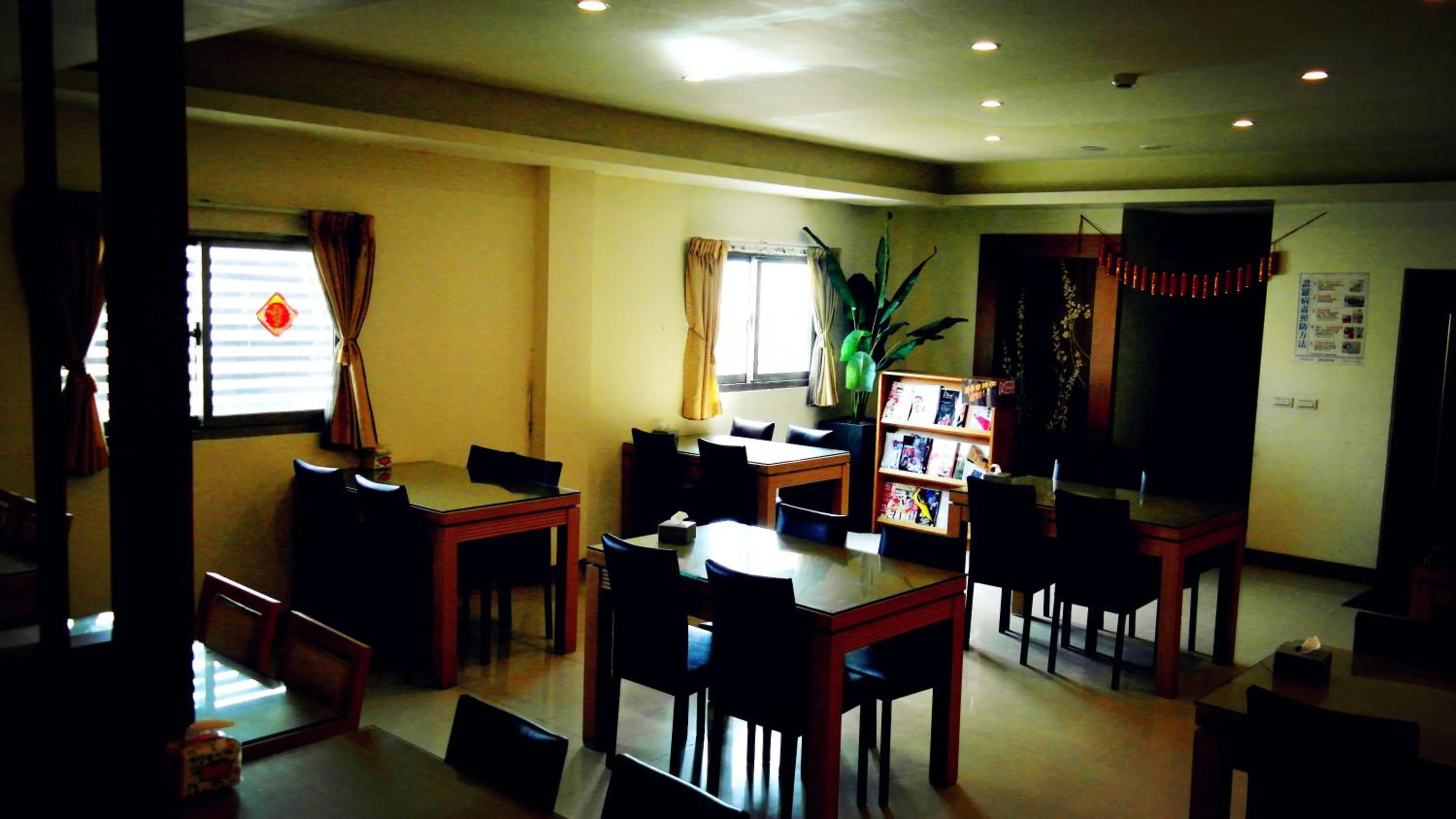 Restaurant/places to eat in Discovery Motel - Tucheng