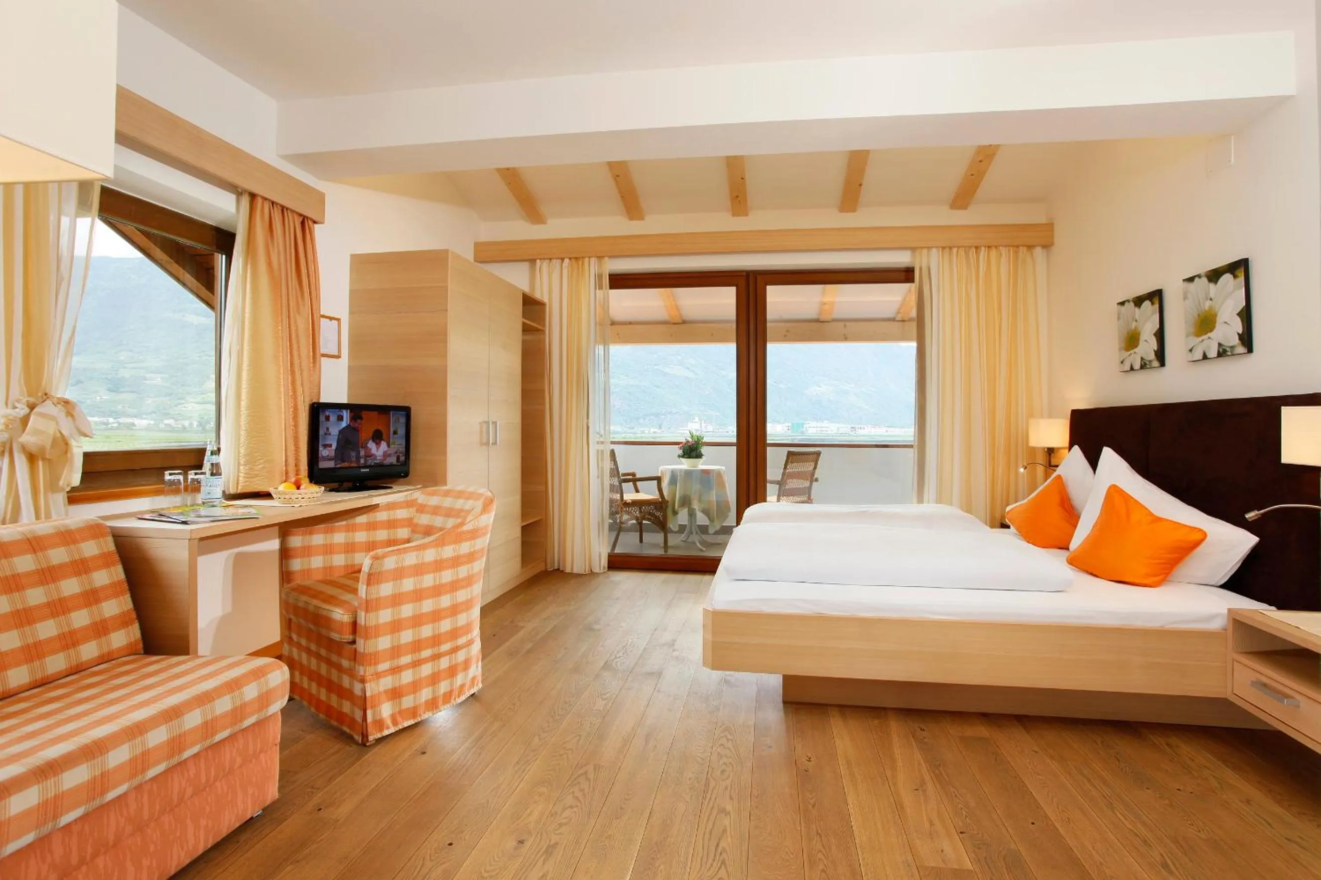 TV and multimedia in Hotel und Residence Johanneshof