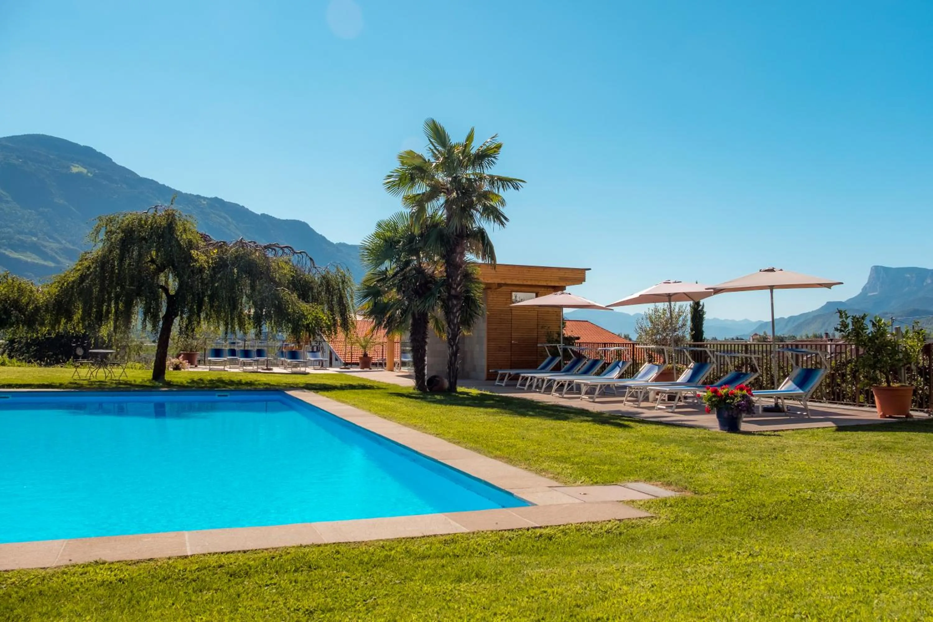 Swimming pool in Hotel und Residence Johanneshof