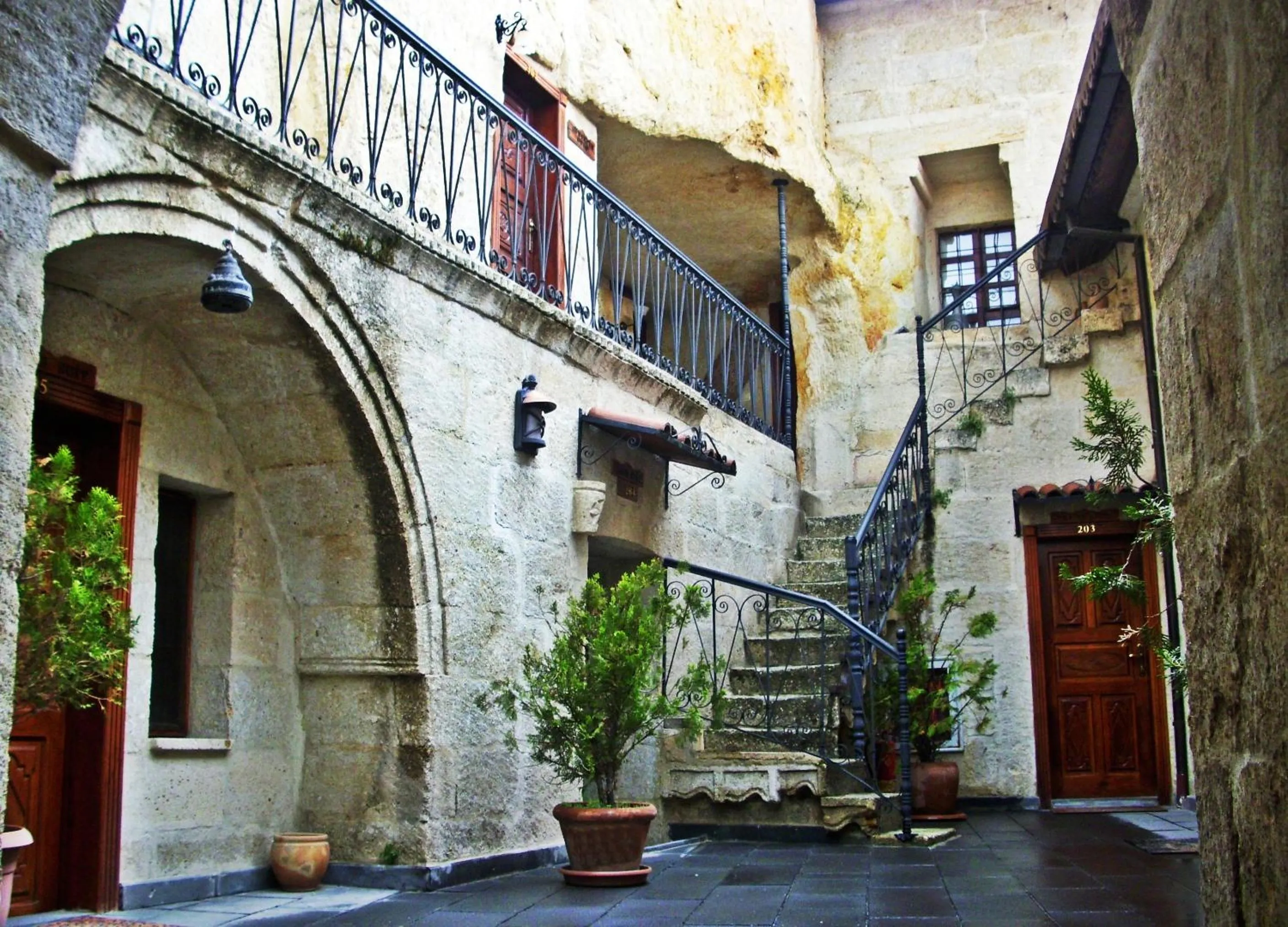 Area and facilities in Yusuf Yigitoglu Konagi - Special Category