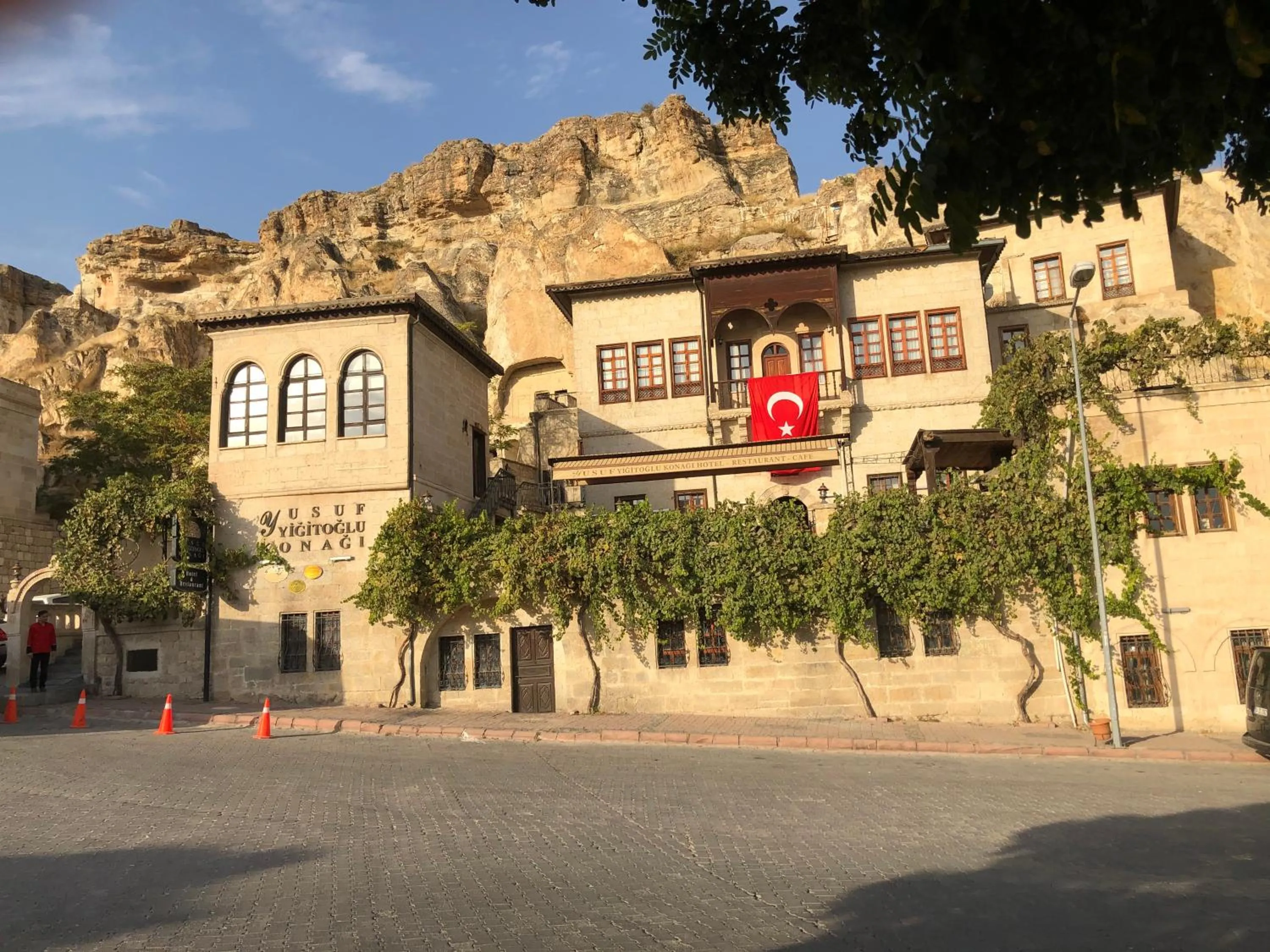 Facade/entrance in Yusuf Yigitoglu Konagi - Special Category