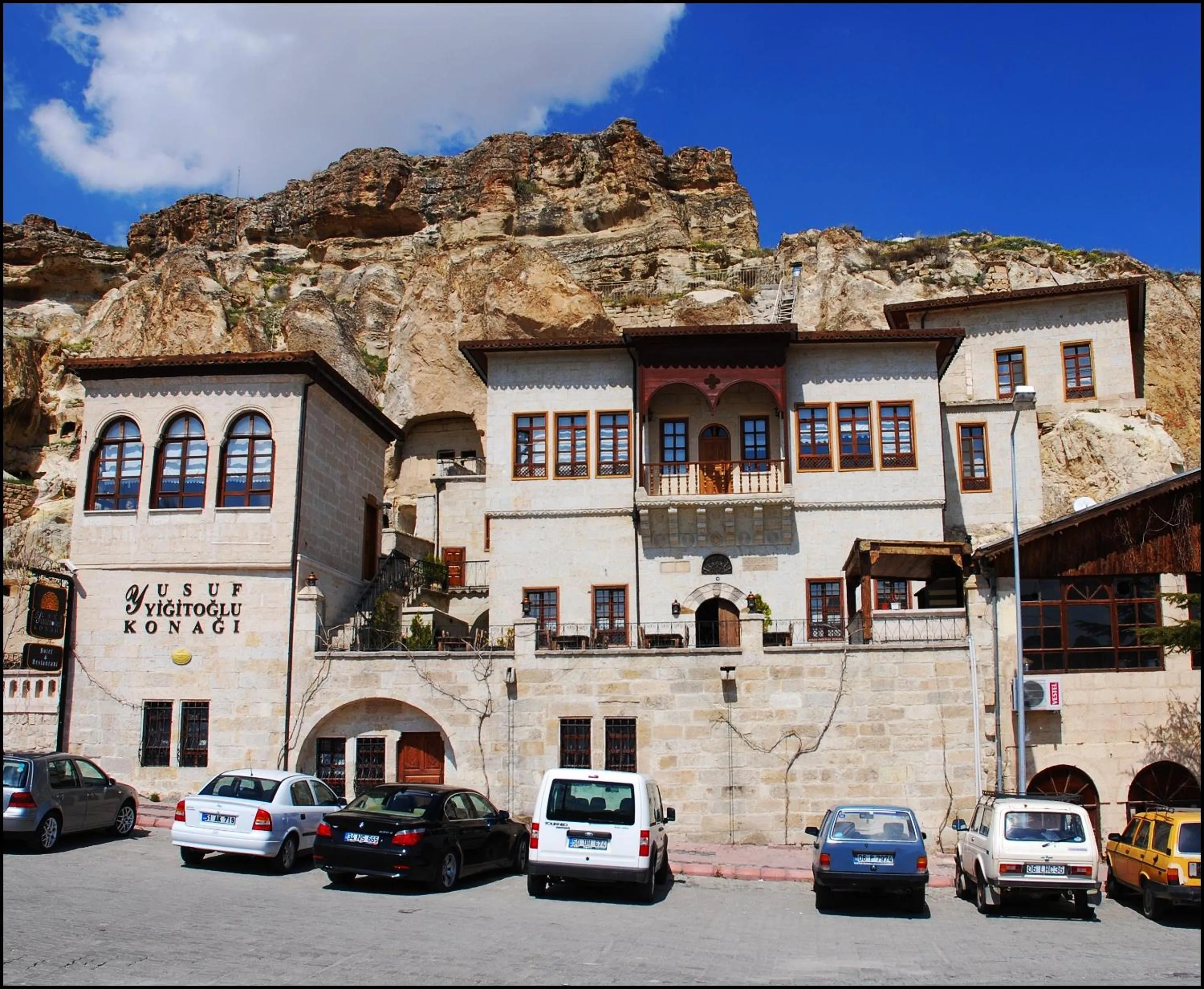 Area and facilities in Yusuf Yigitoglu Konagi - Special Category