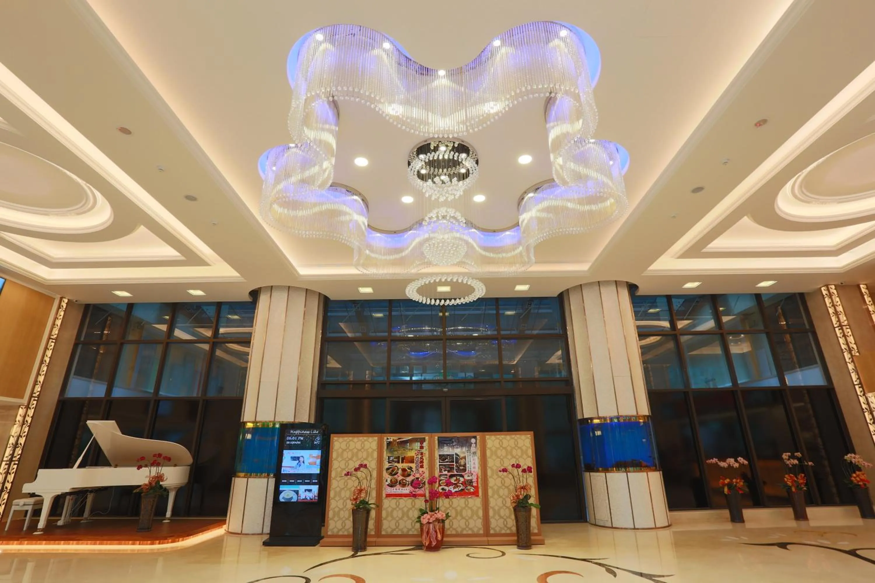 Lobby or reception in Happiness Inn Hotel